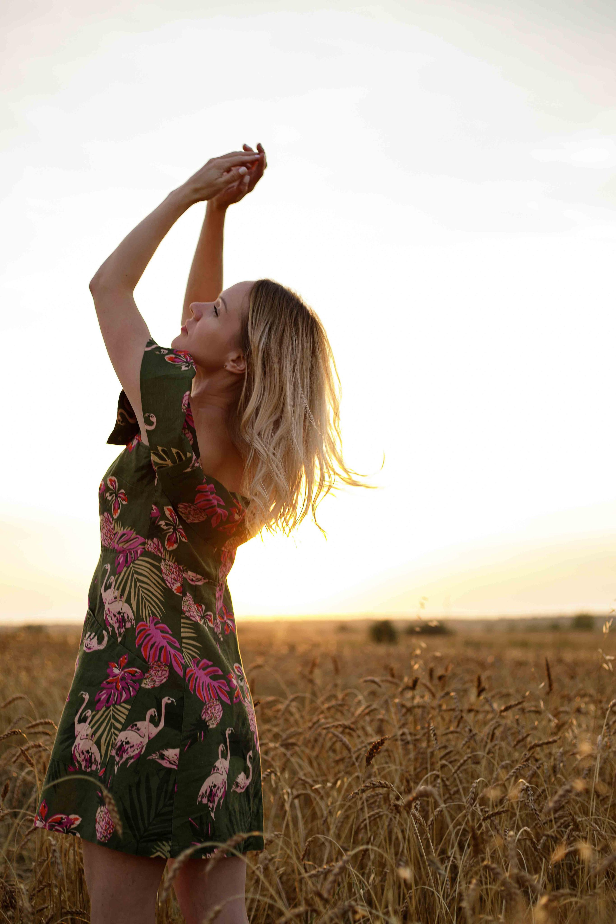 В поле. август 2020. Екатерина. Фотограф Пермь. Свадьбы. Семья и дети, школа, д. сад. Фотокниги