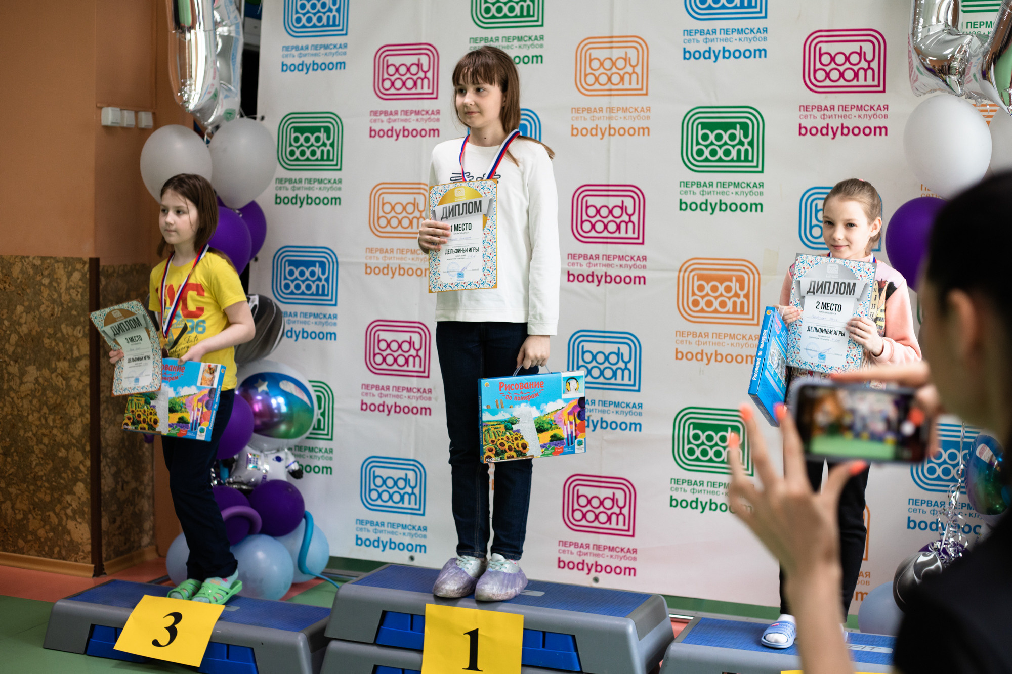 Репортажная съёмка. Дельфиньи игры. Бодибум Пермь. Фотограф Пермь. Свадьбы. Семья и дети, школа, д. сад. Фотокниги