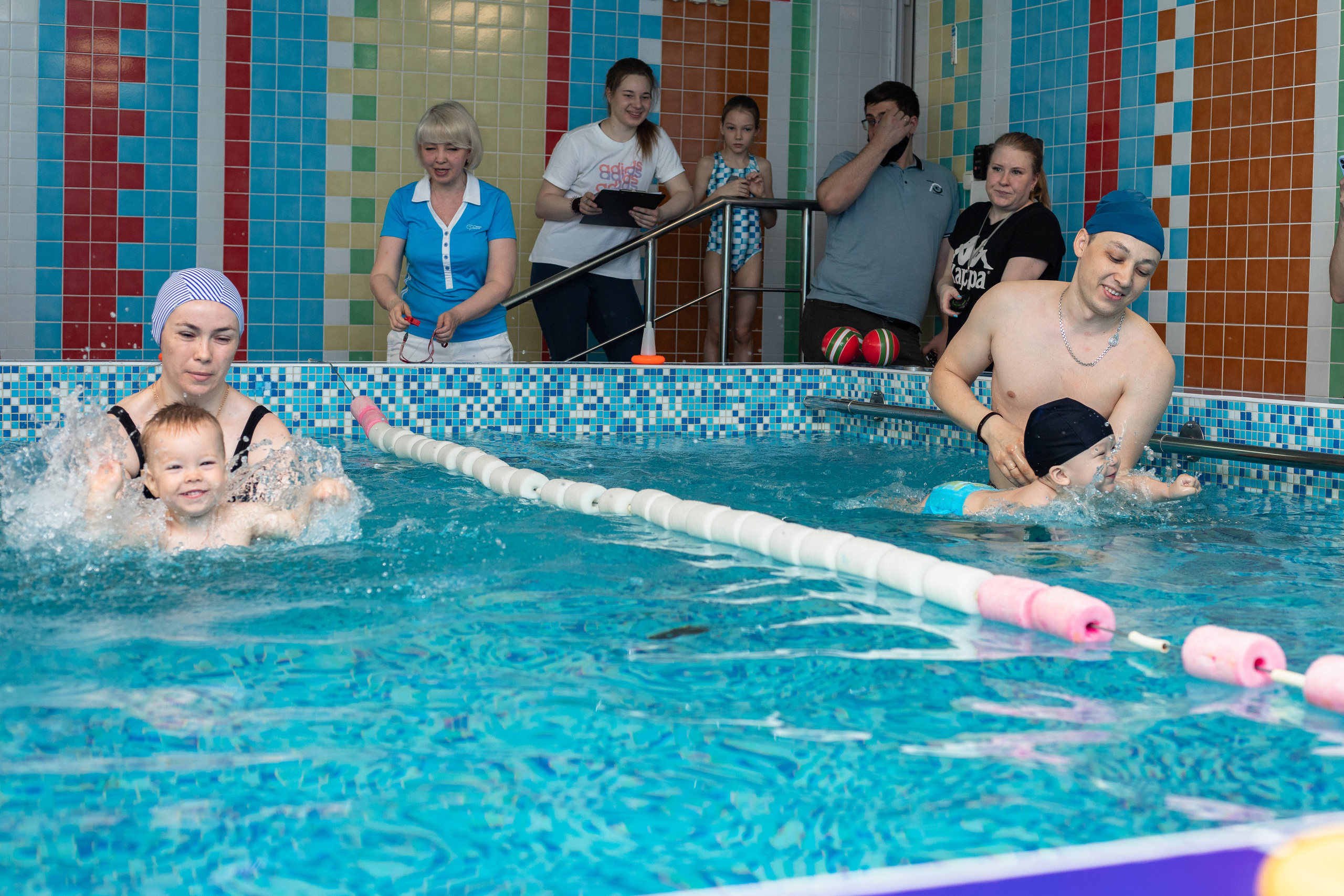 Репортажная съёмка в бассейне