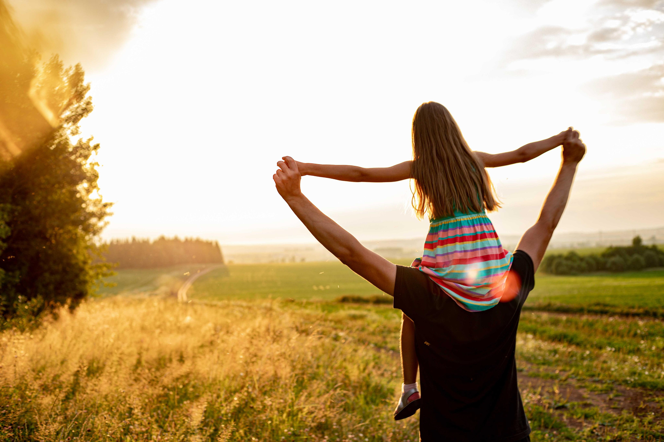 В поле. Моя семья. Июнь 2020. Фотограф Пермь. Свадьбы. Семья и дети, школа, д. сад. Фотокниги