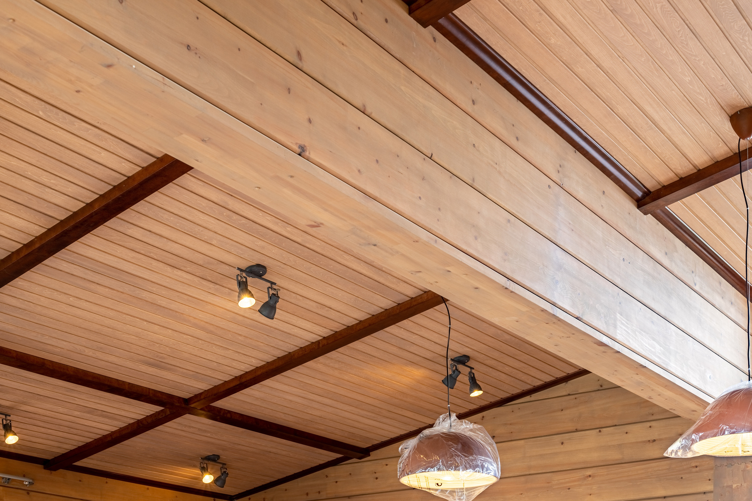 1. Интерьер (кухня, потолок, двери, лестница). Фотограф Пермь. Свадьбы. Семья и дети, школа, д. сад. Фотокниги