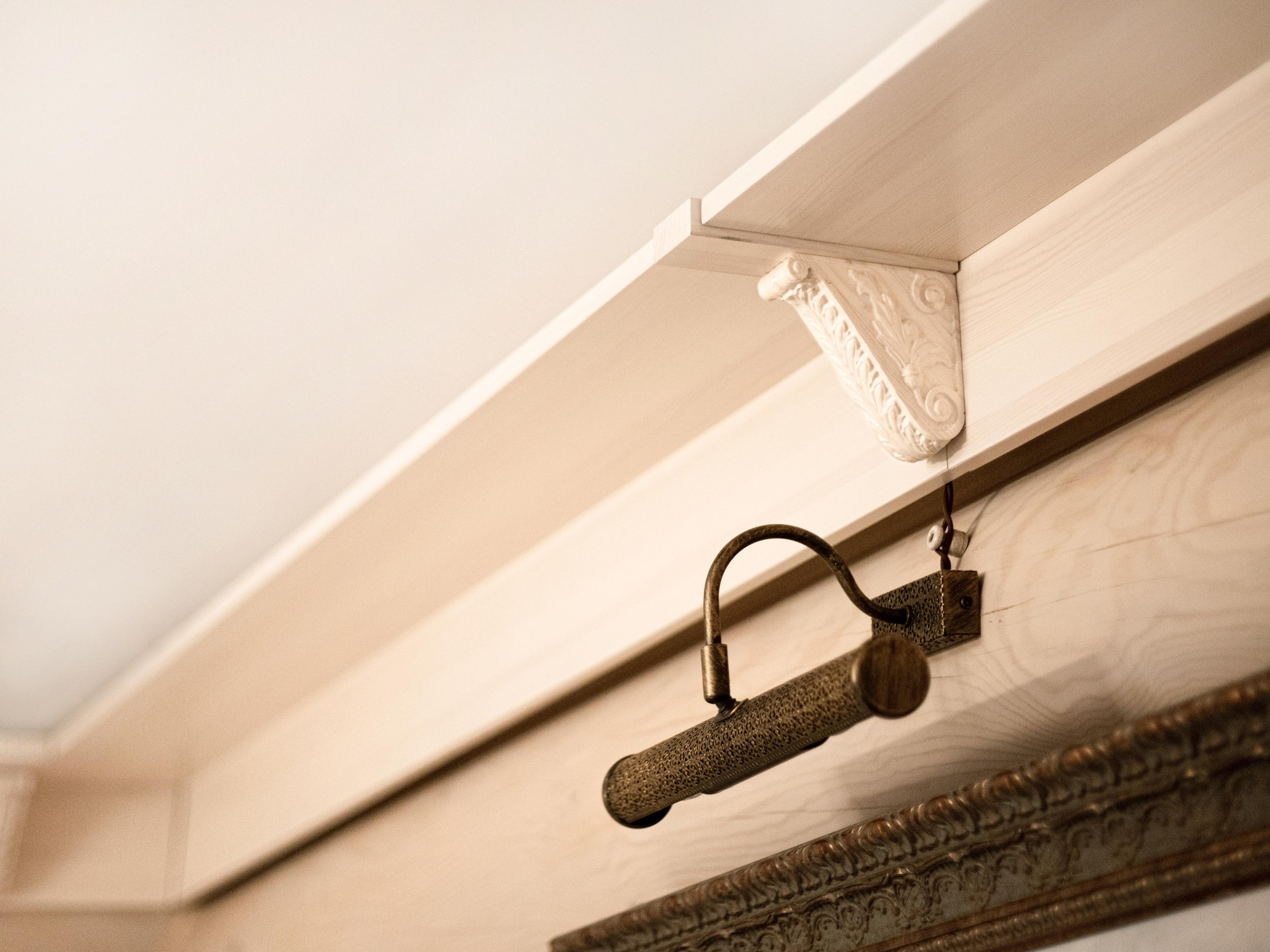 2. Интерьер (лестница, полки, столы, стеллаж, элементы потолка из дерева)). Фотограф Пермь. Свадьбы. Семья и дети, школа, д. сад. Фотокниги