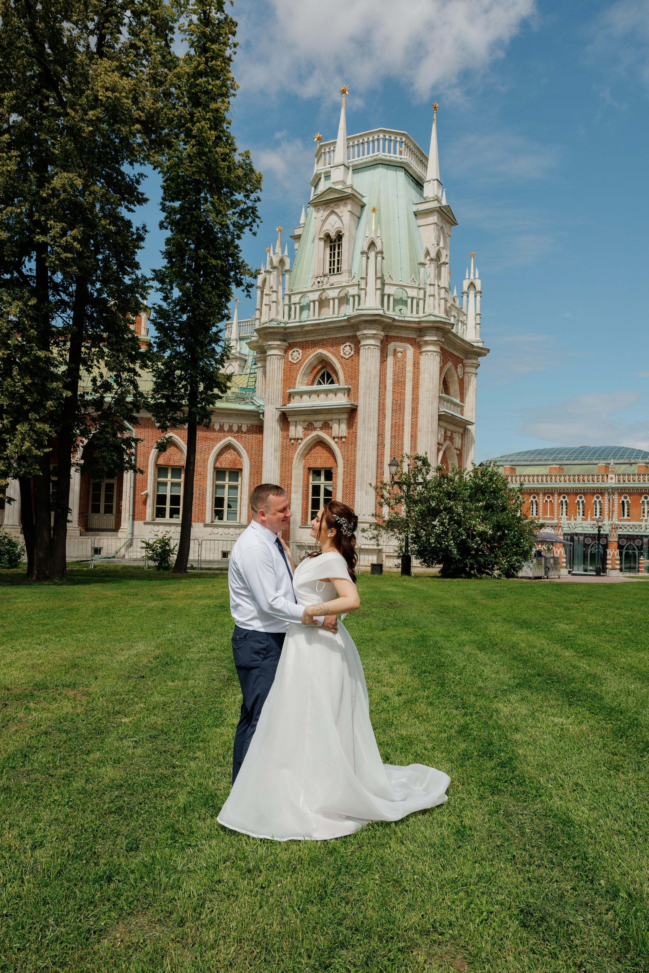 Свадебная фотосессия в Царицыно. Свадебная съёмка в Москве