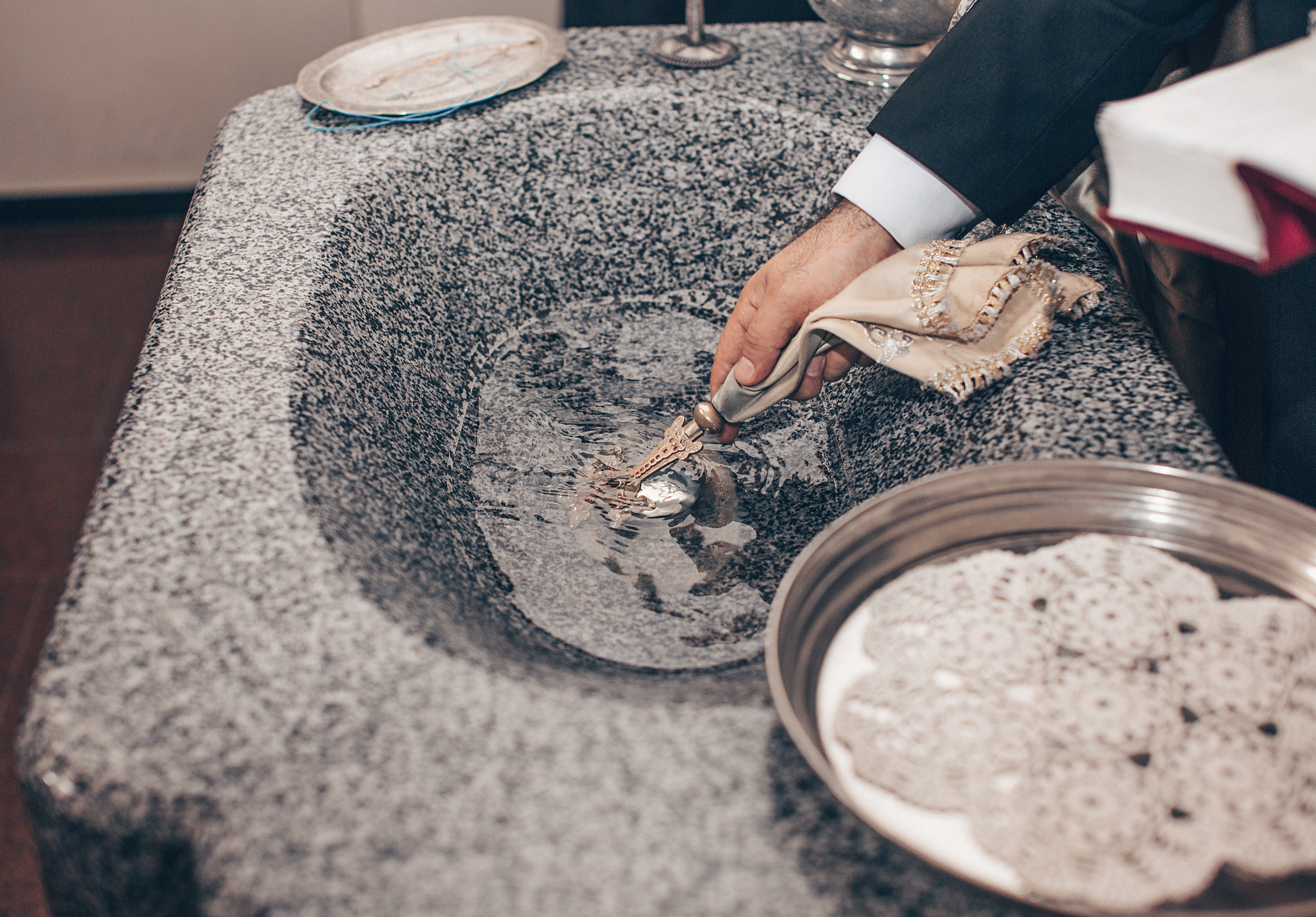 Крещение Даниэлы в Армянской Апостольской Церкви. Свадебный и семейный фотограф/видеограф в Краснодаре Наталья Осинская