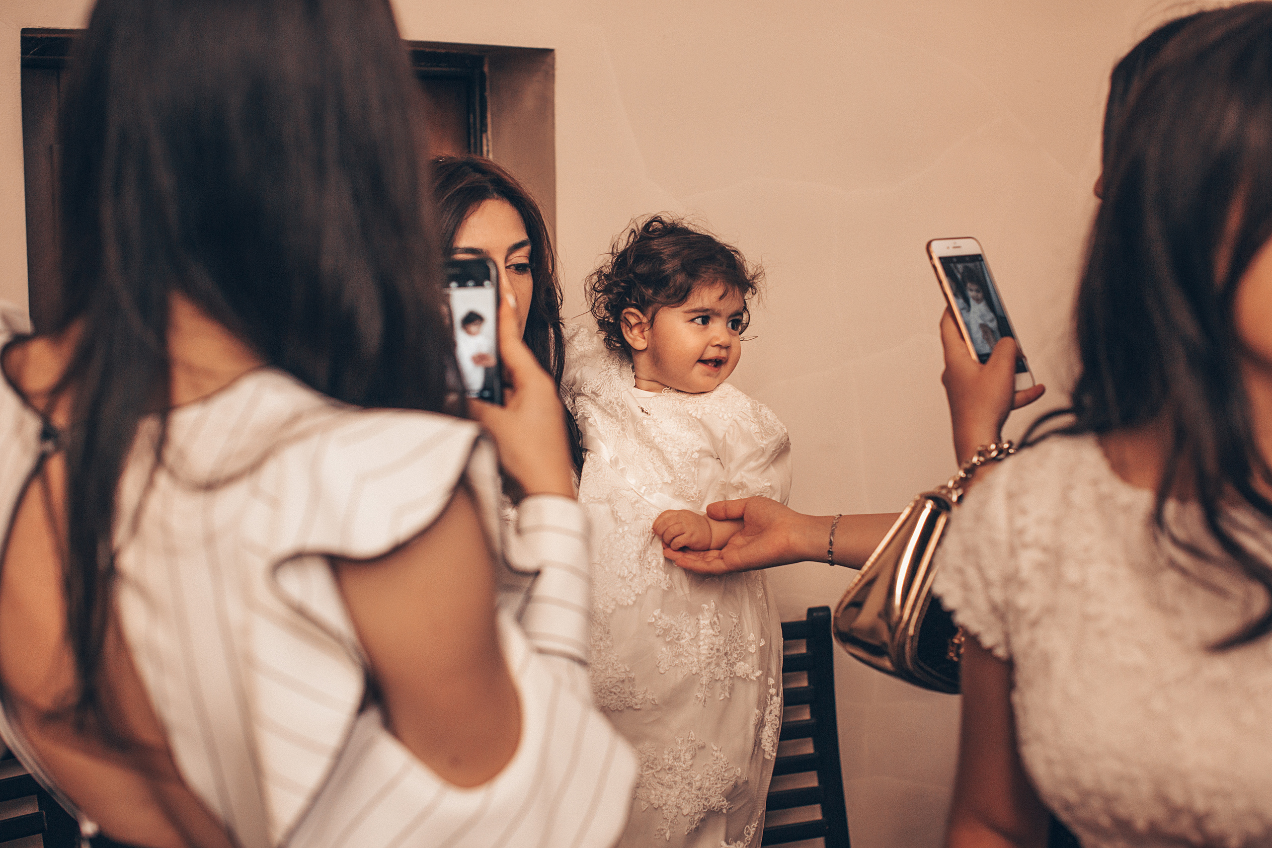 Крещение Даниэлы в Армянской Апостольской Церкви. Свадебный и семейный фотограф/видеограф в Краснодаре Наталья Осинская