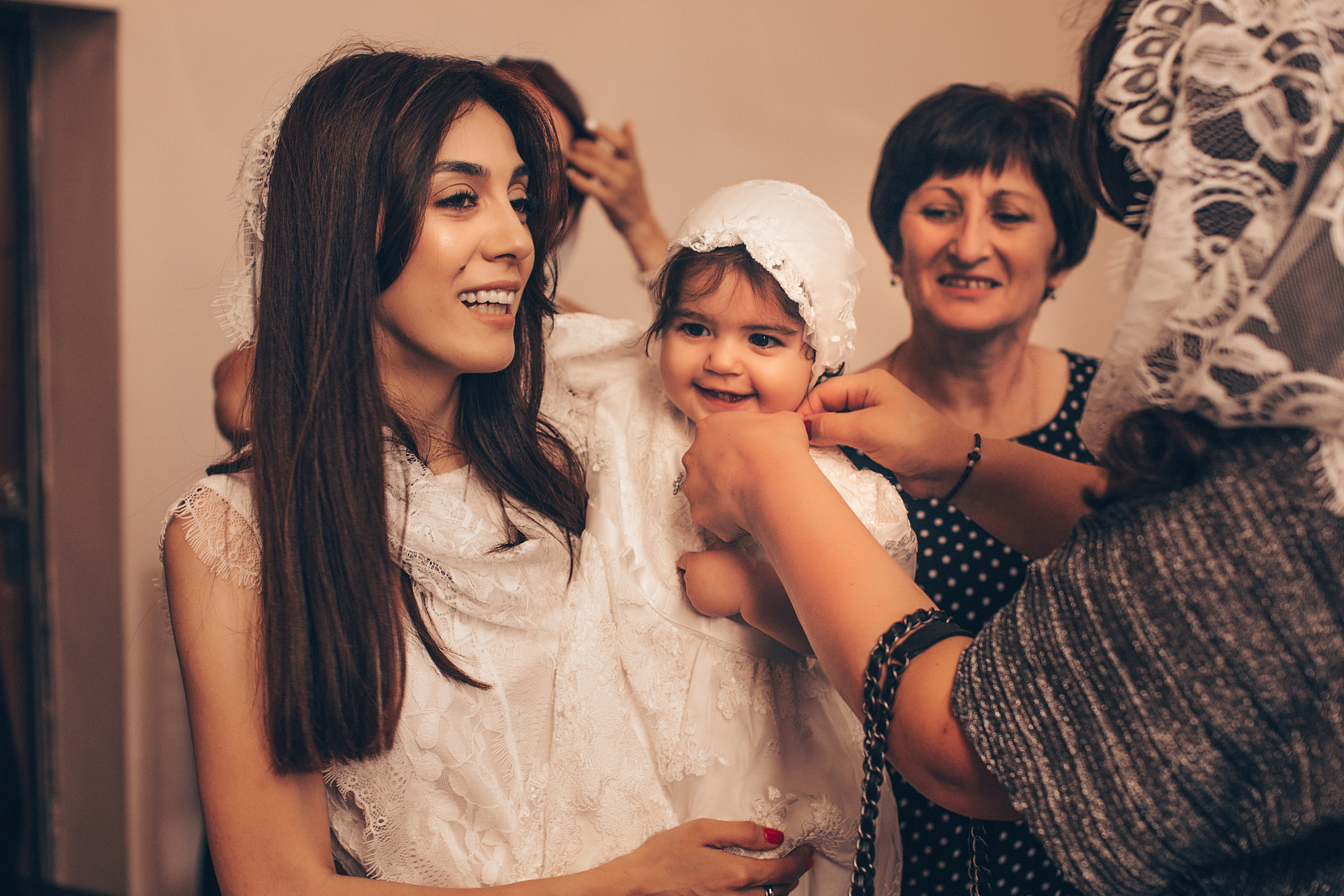 Крещение Даниэлы в Армянской Апостольской Церкви. Свадебный и семейный фотограф/видеограф в Краснодаре Наталья Осинская