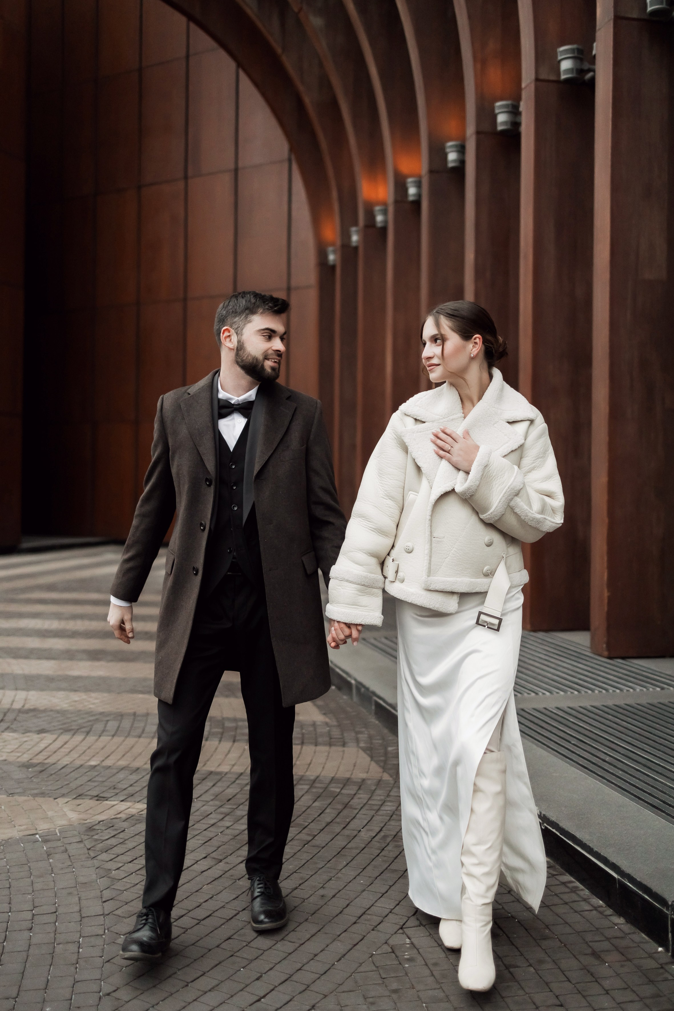 Свадебная фотосессия перед росписью в ЗАГСе. Студийная съемка жениха и невесты. Анастасия Чиркова, Фотограф Москва