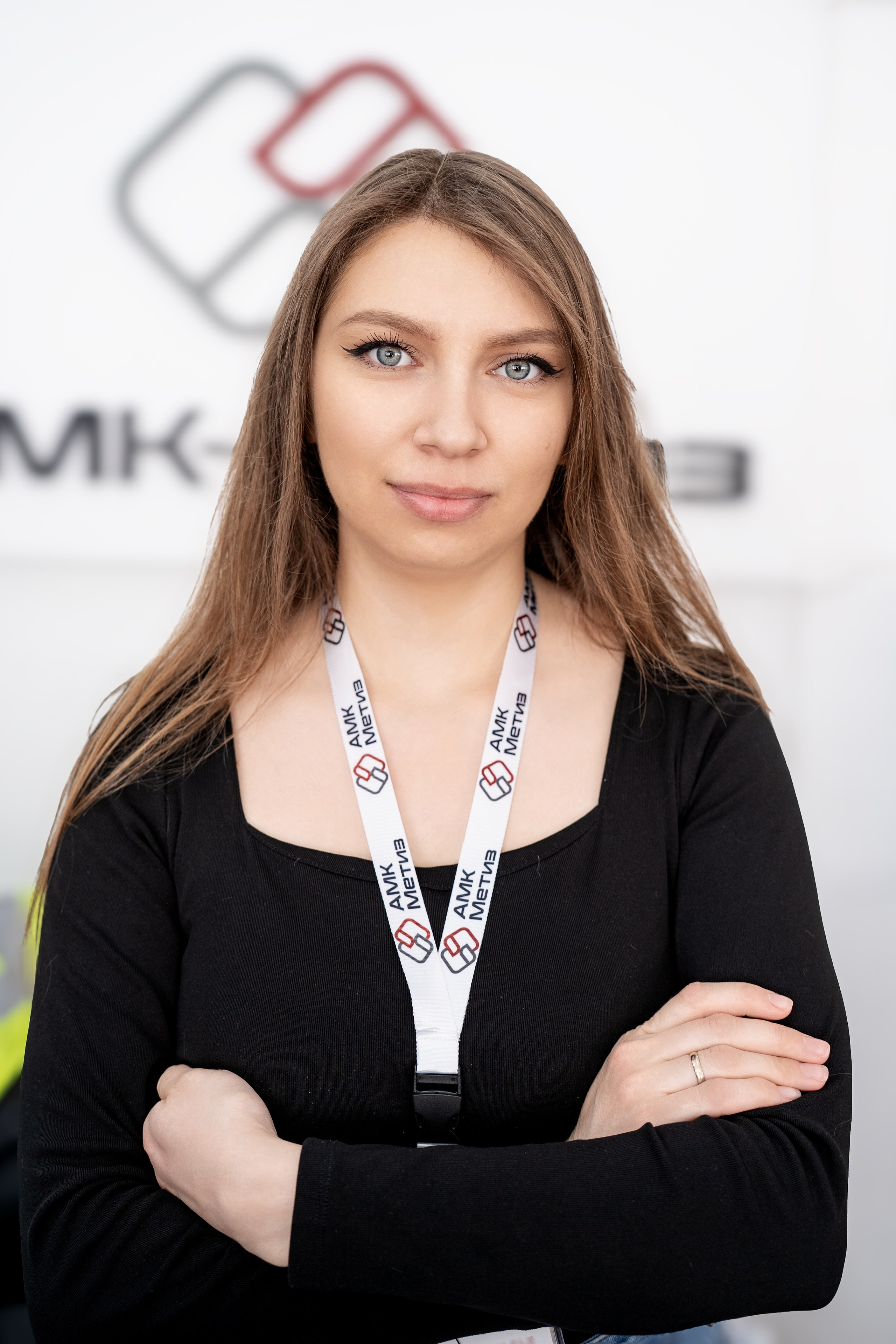 Бизнес портрет для женщин АКМ-Метиз. Семейный фотограф, женский фототерапевт