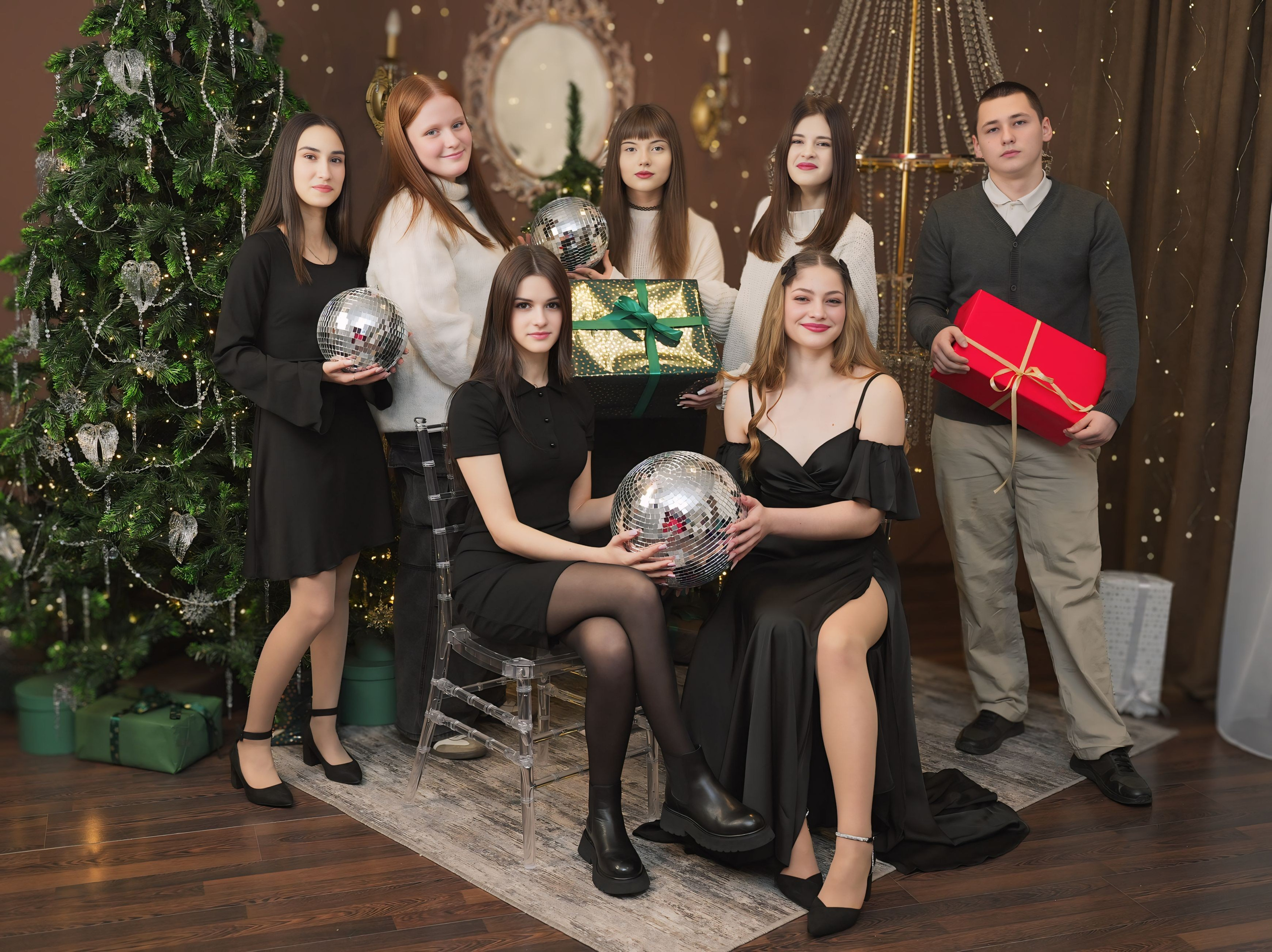 Групповые фотографии. ProAlbom — Выпускные альбомы в Кореновске и Краснодарском крае