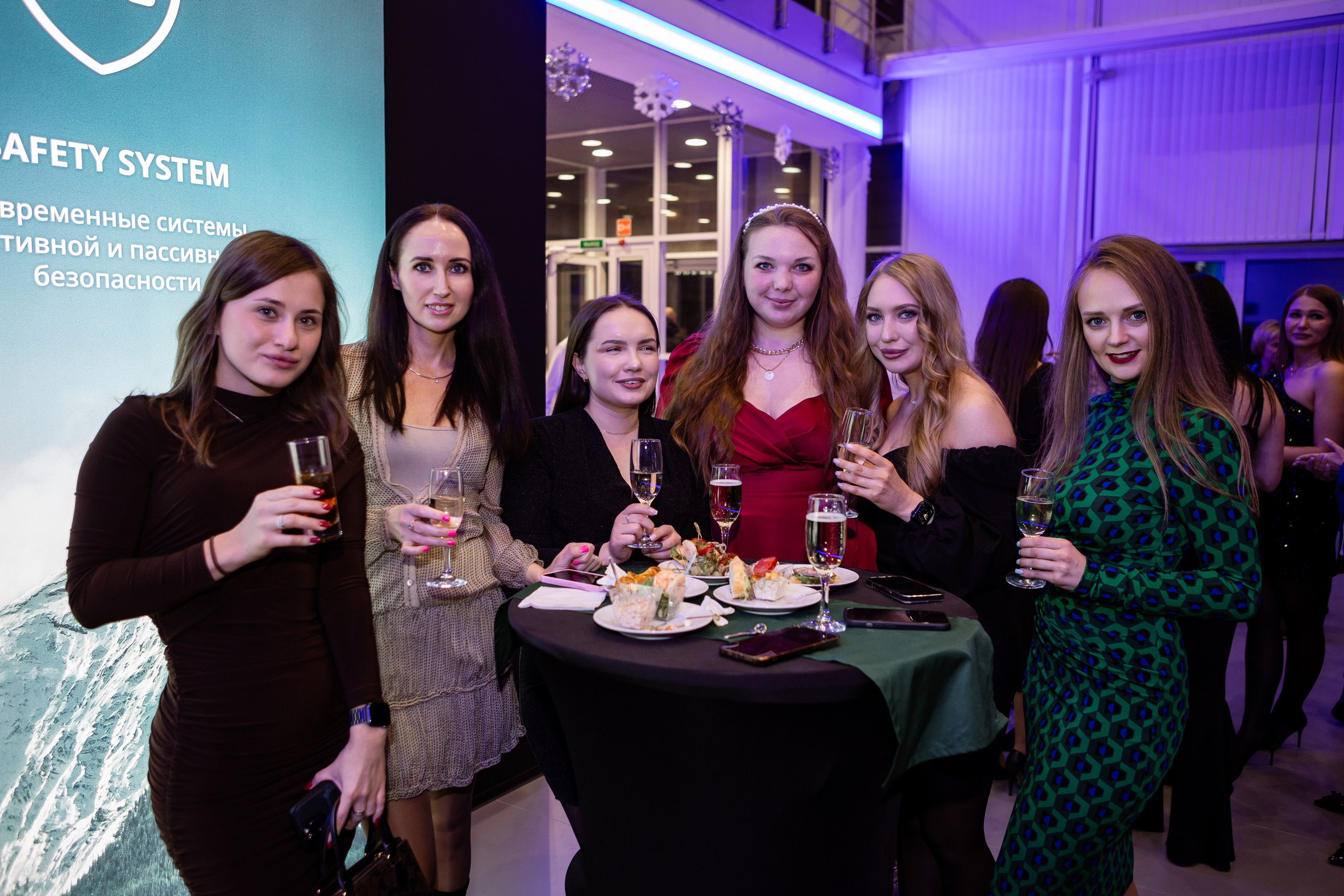 Omoda. Свадебный фотограф в СПБ | Санкт-Петербурге Анастасия Рахимгулова