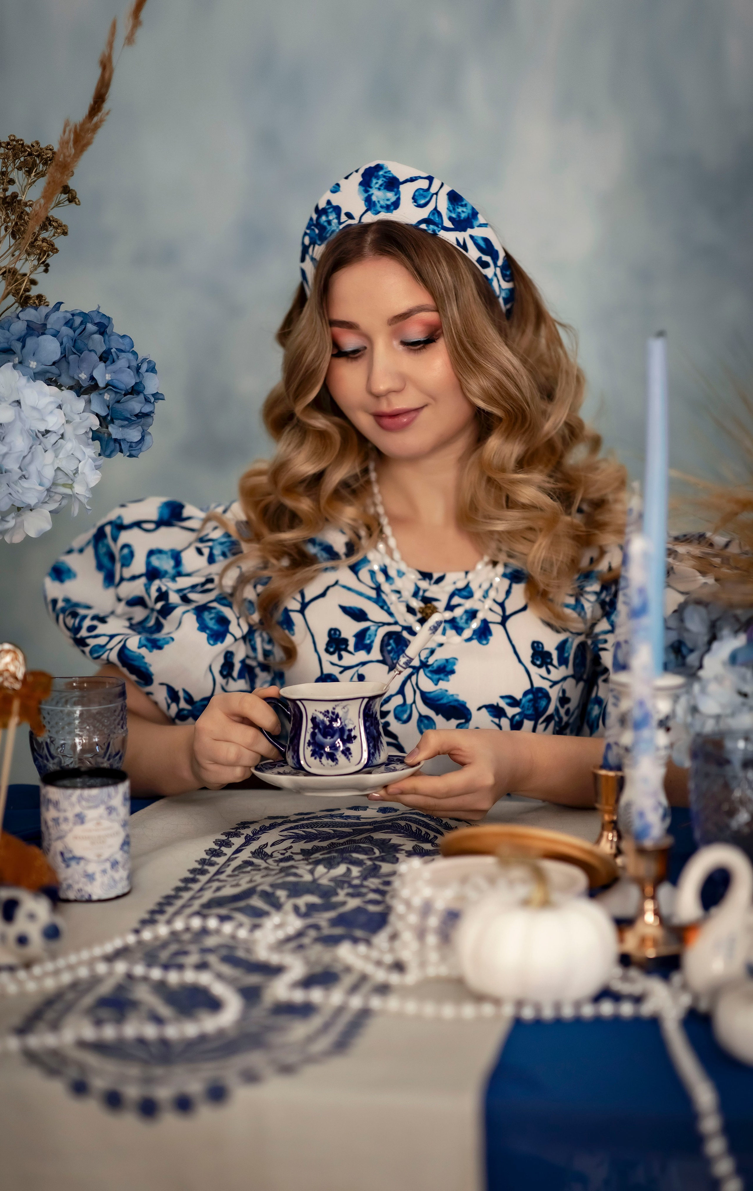 A28. Дизайнер костюмов и украшений, фотограф