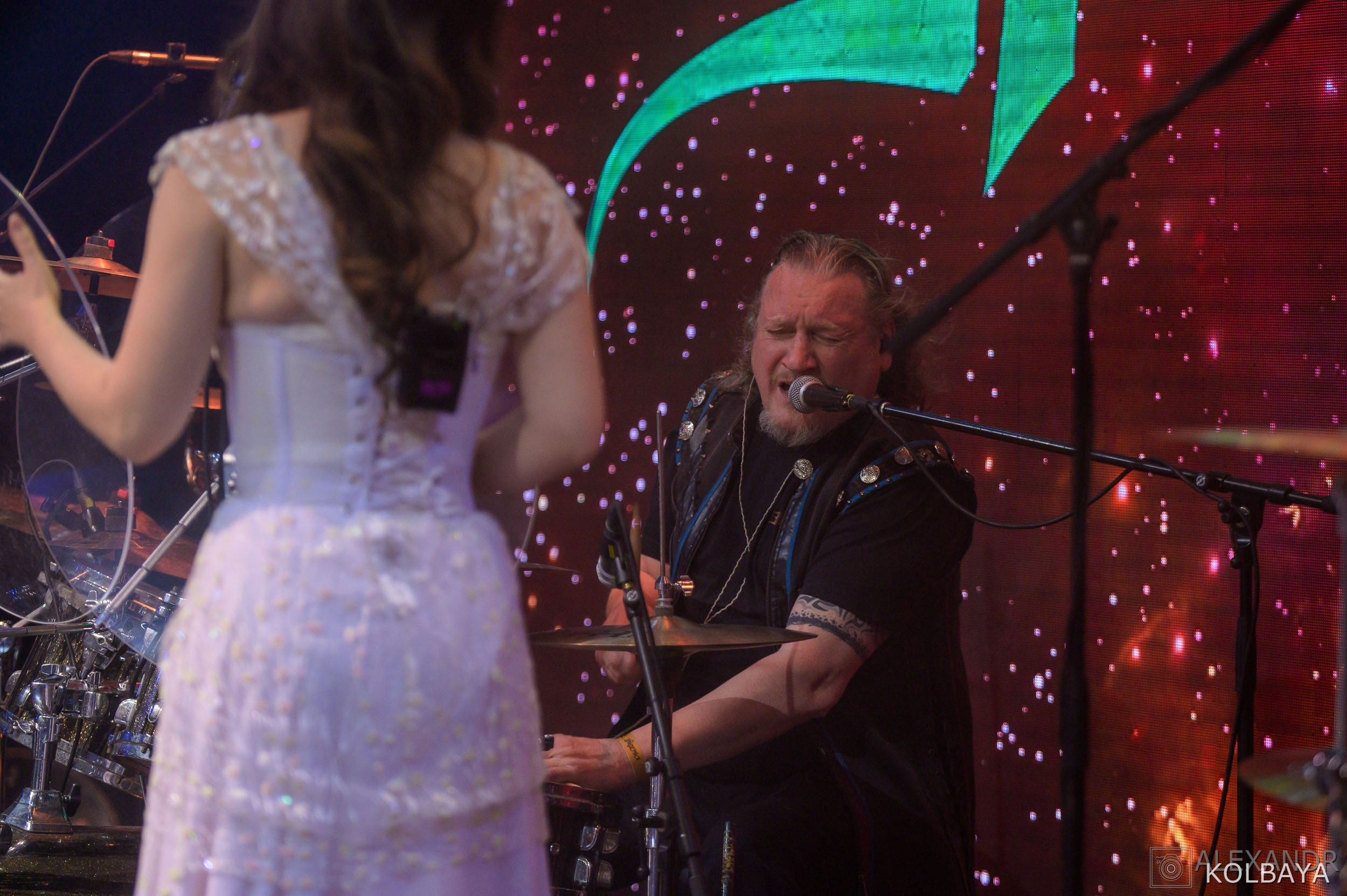 Эпидемии 29 лет — концерт в день рождения. Концертный и театральный репортажный фотограф в Москве Александр Колбая