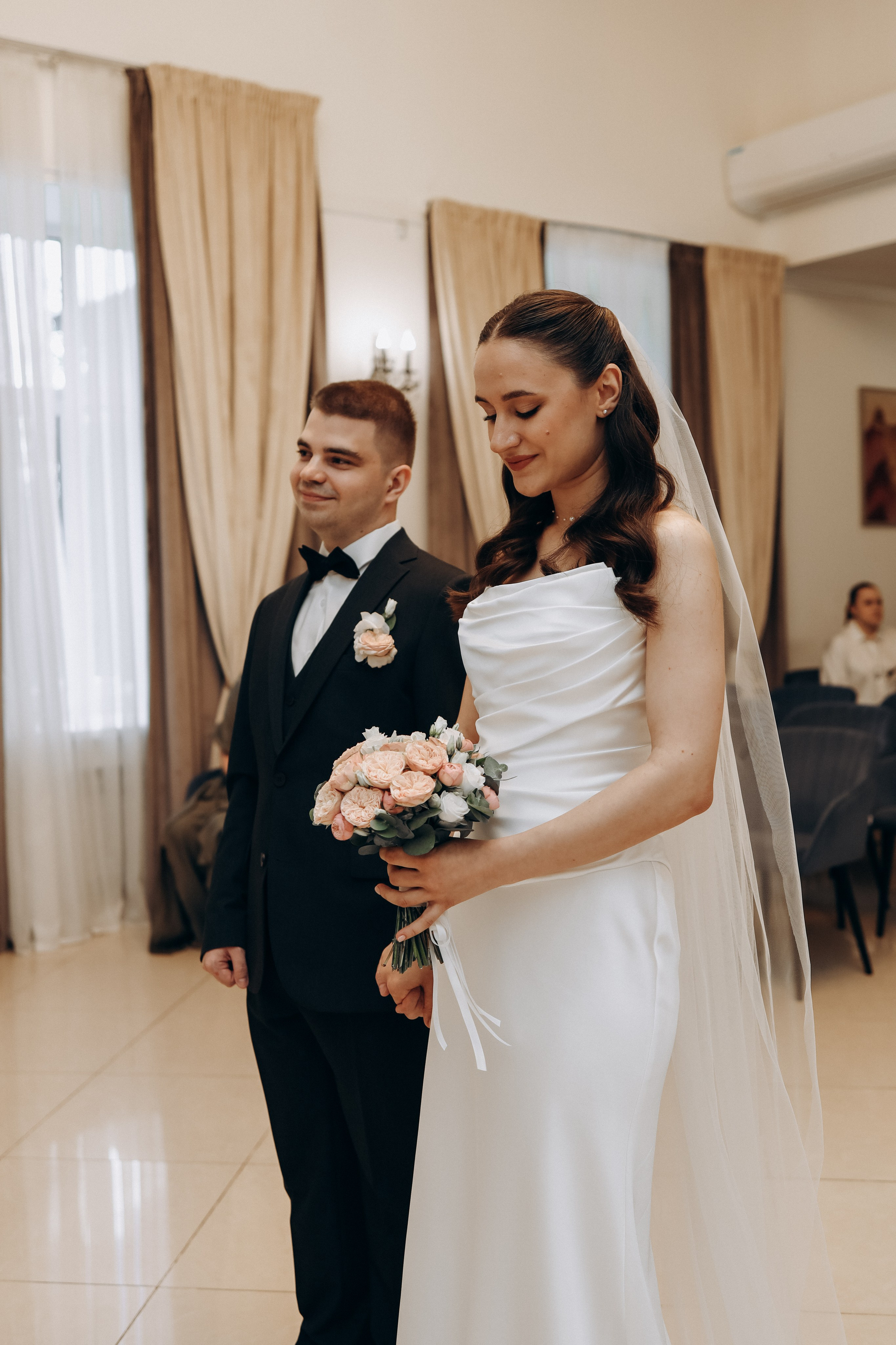 К&П. ЗАГС ВДНХ + прогулка. Диана Чечель. Свадебный и семейный фотограф в Москве