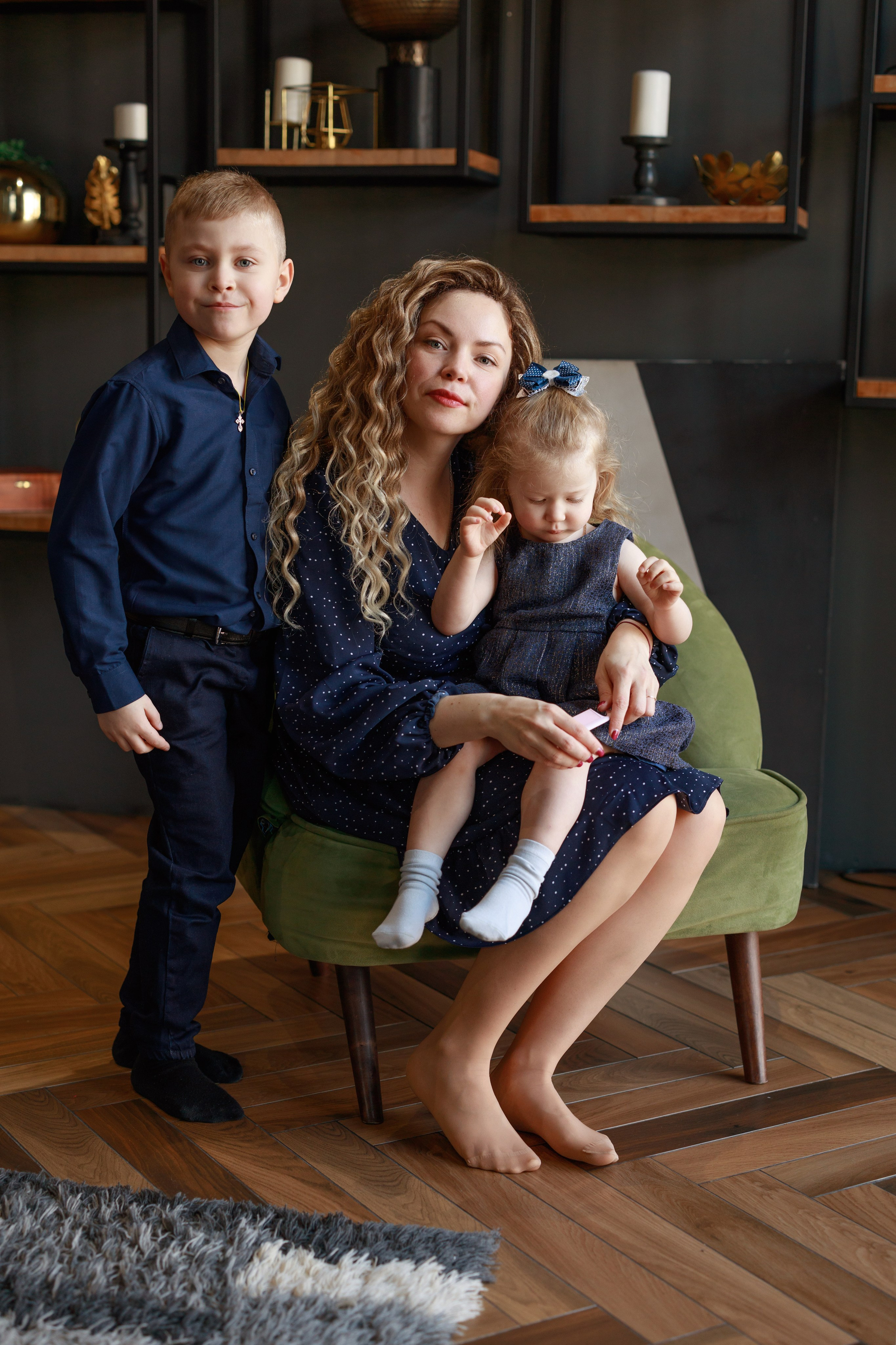 Семейная фотосессия в фотостудии Санкт-Петербург. Фотограф Санкт-Петербург Конюхова Мария