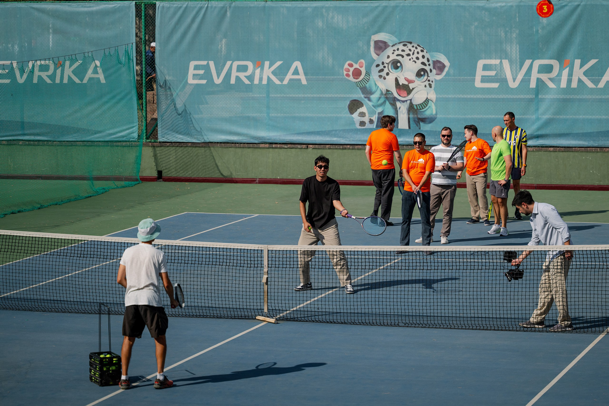 Конференция/Игра в тенис — BakoTech&Cloudfire. Фотограф в Алматы — Алексей Коньков | Репортаж, свадьбы, портреты