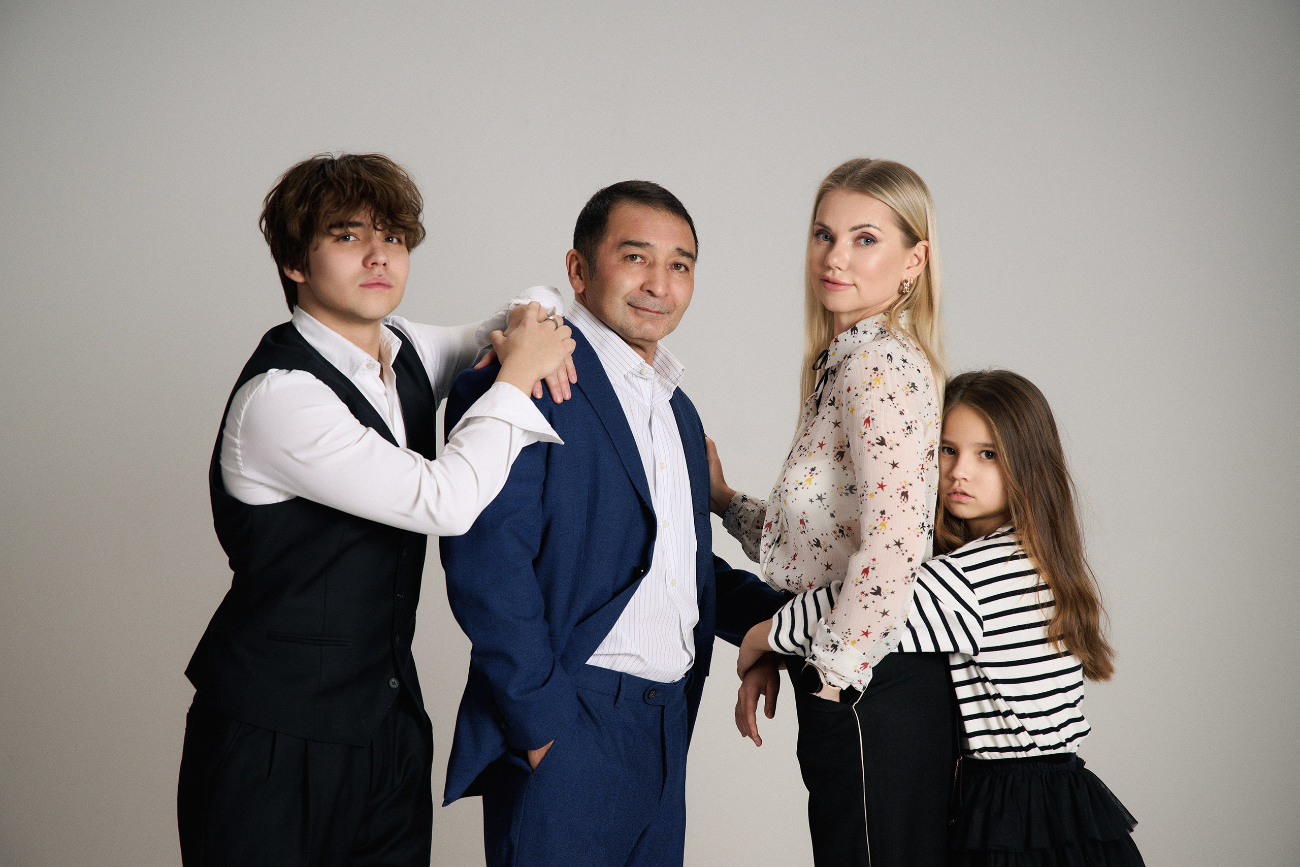 Семейная съёмка, фотостудия. Фотограф в Алматы — Алексей Коньков | Репортаж, свадьбы, портреты, Love story