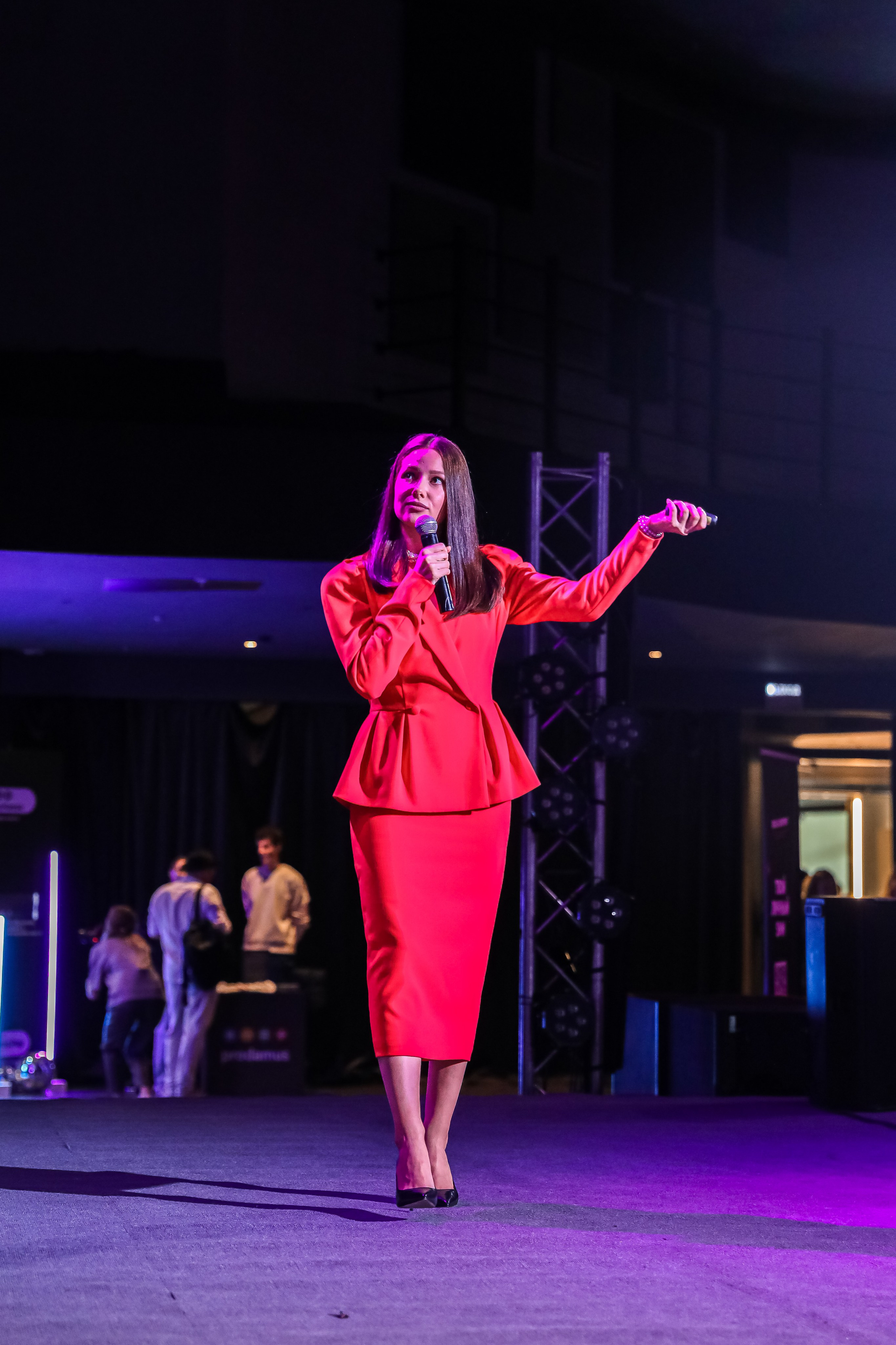 REELS CONTENT — НЕТВОРКИНГ. Photographer Viktoriya Markushina «My world throug»