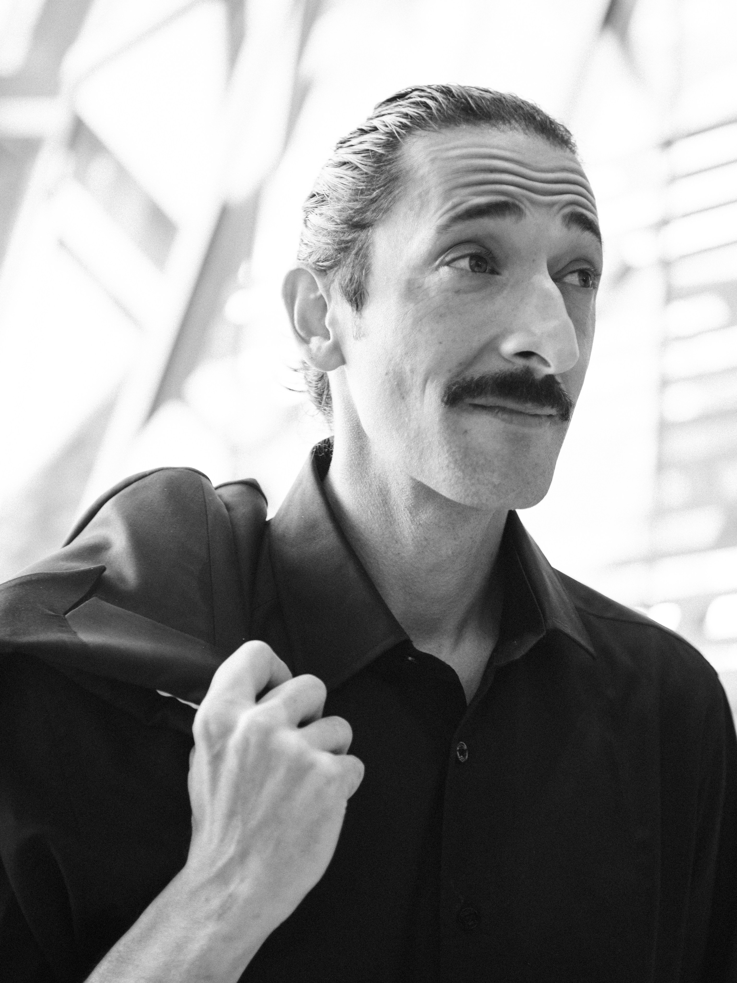 ADRIEN BRODY / LOVE BALL. Фотограф Andre Boyakov