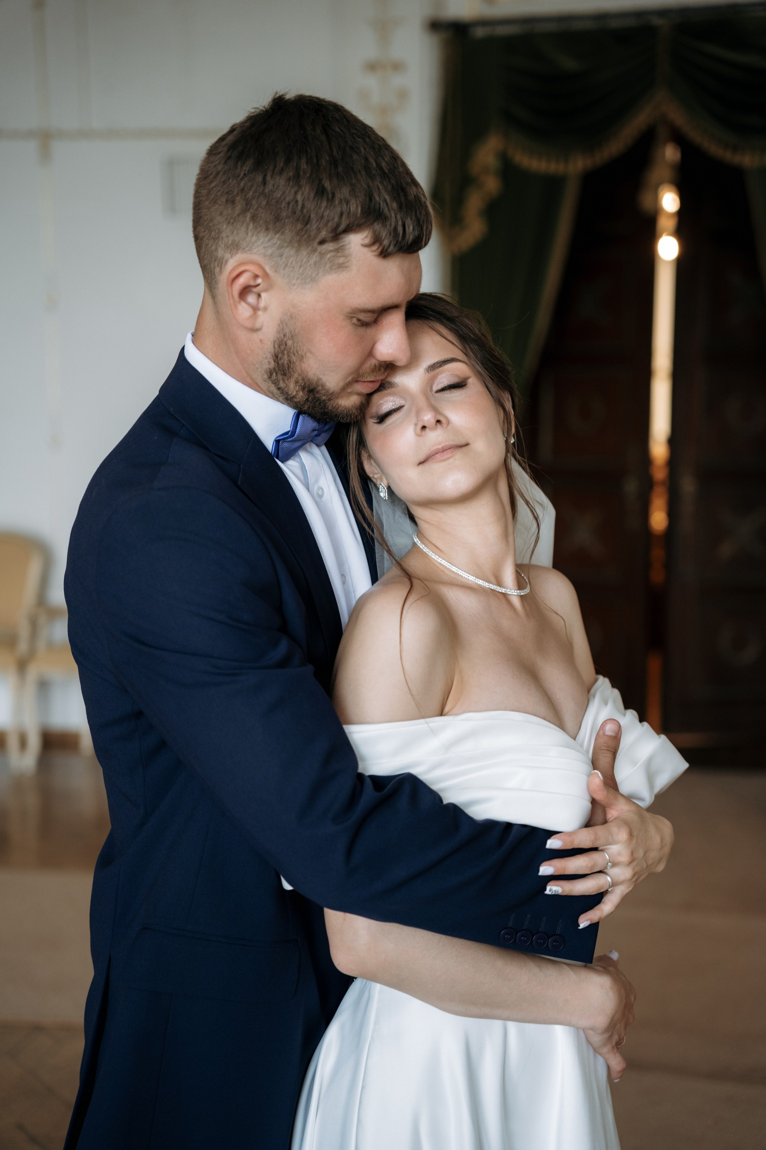 Свадебная фотосессия для Кристины и Мирослава, утро жениха и невесты. Свадебный фотограф в Тамбове Павел Четвертков