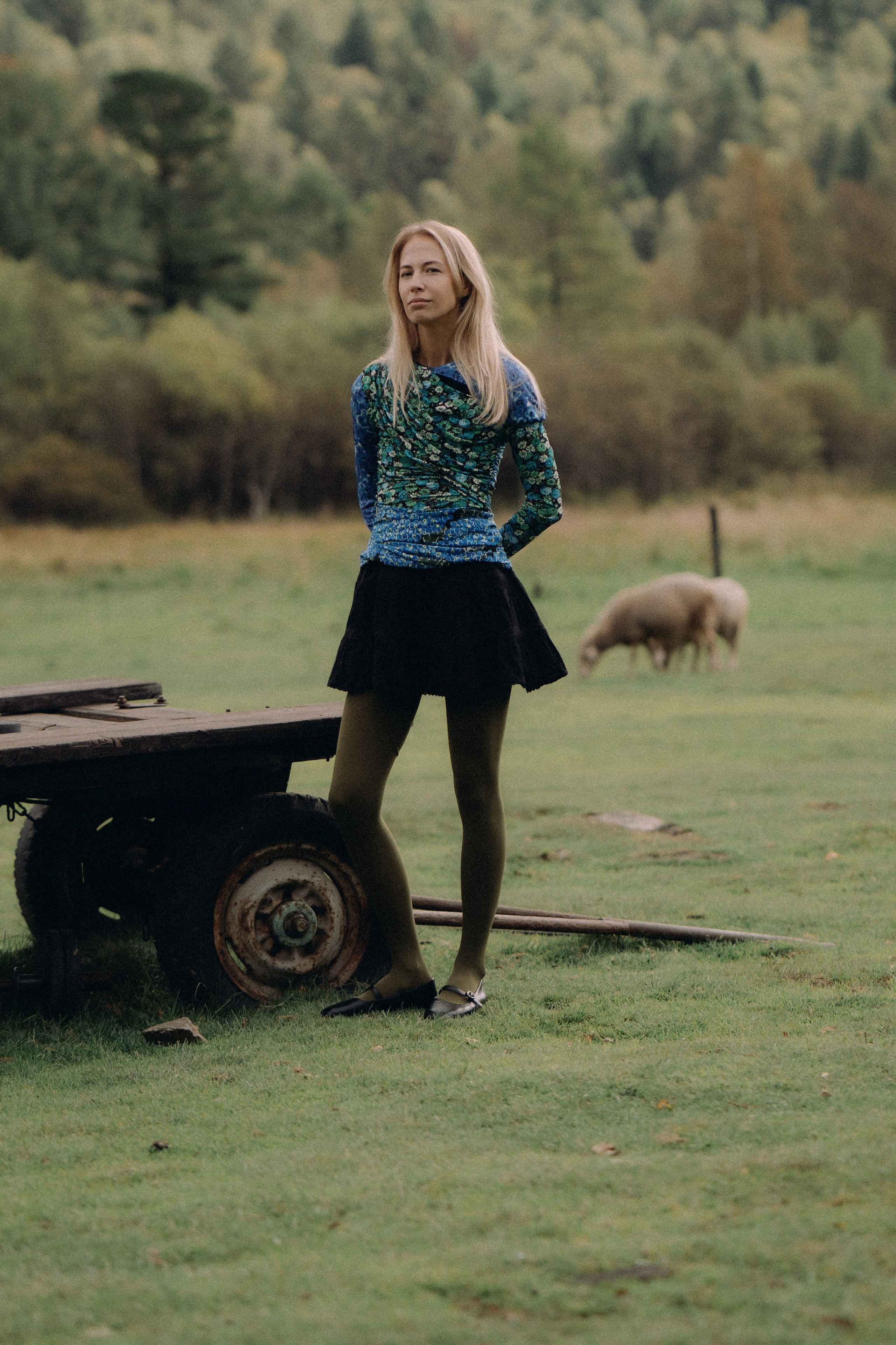 I am Diana, a portrait photographer. I take pictures around the world