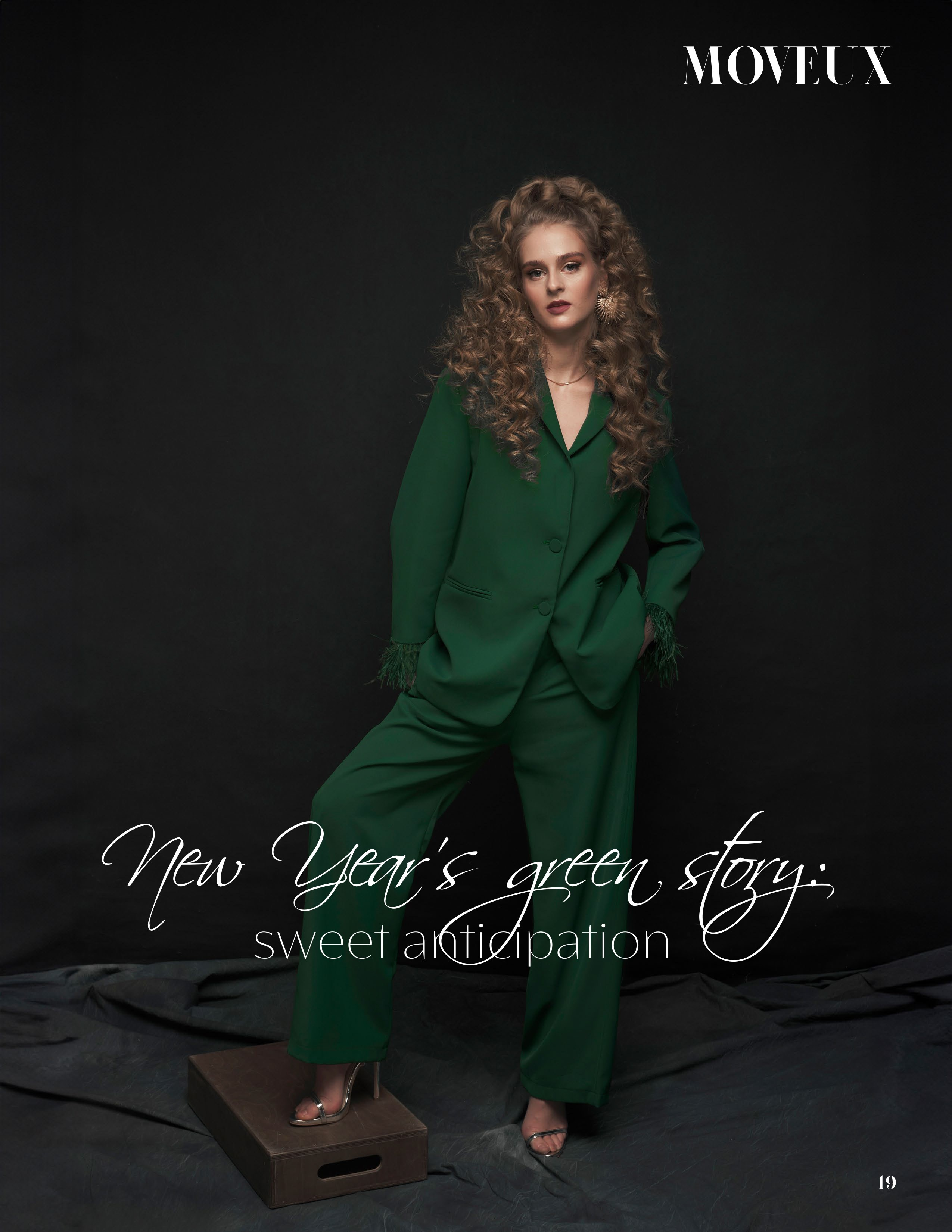 Портретный женский фотограф в Санкт-Петербурге — Елена. Специализируюсь на создании эмоциональных и стильных портретов женщин. Уникальные фотосессии в лучших локациях города. Профессиональный подход, индивидуальный стиль и уютная атмосфера. Записывайтесь на съемку и запечатлейте свою красоту!