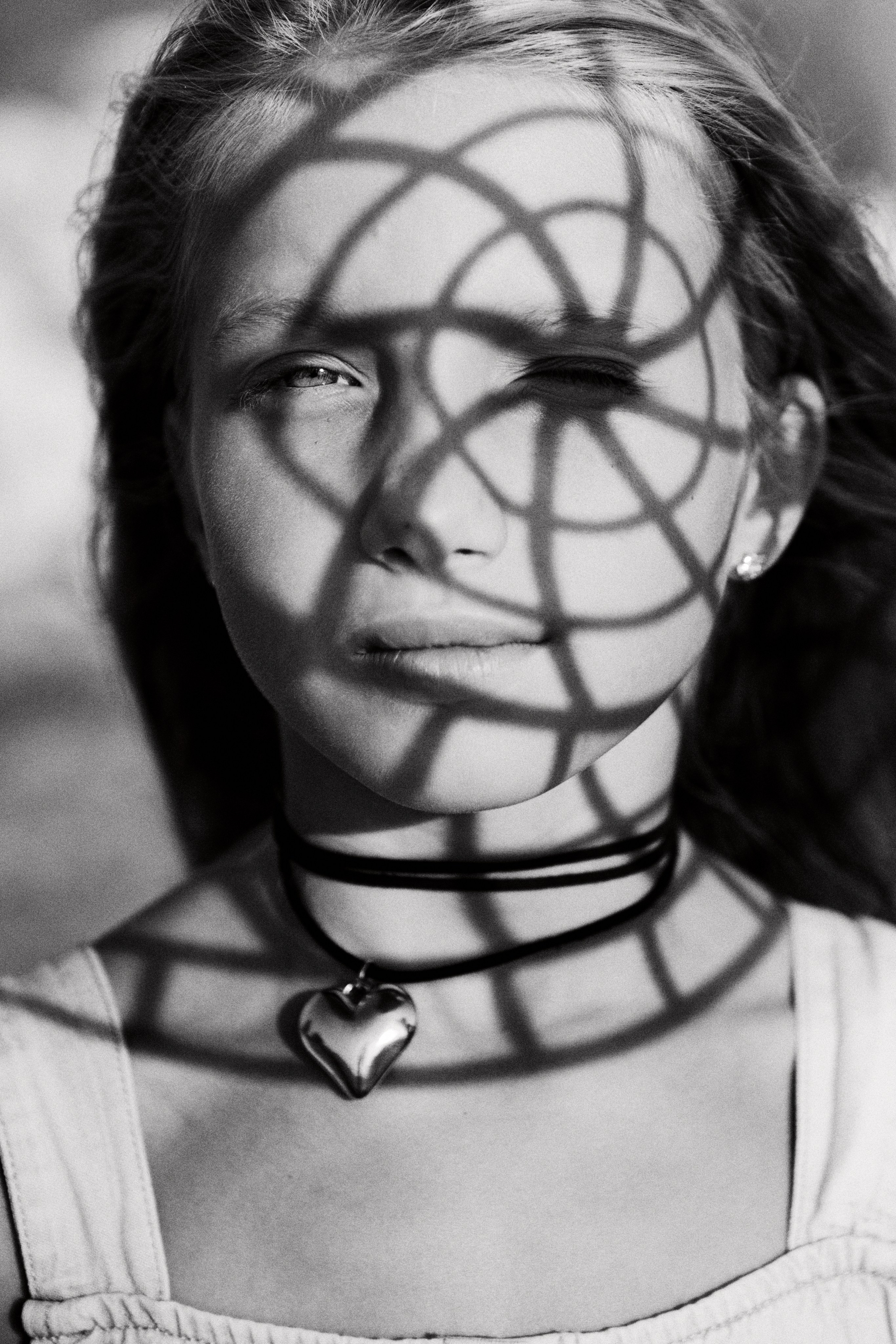 About a girl. Fashion Photographer Oxana Chernomorets