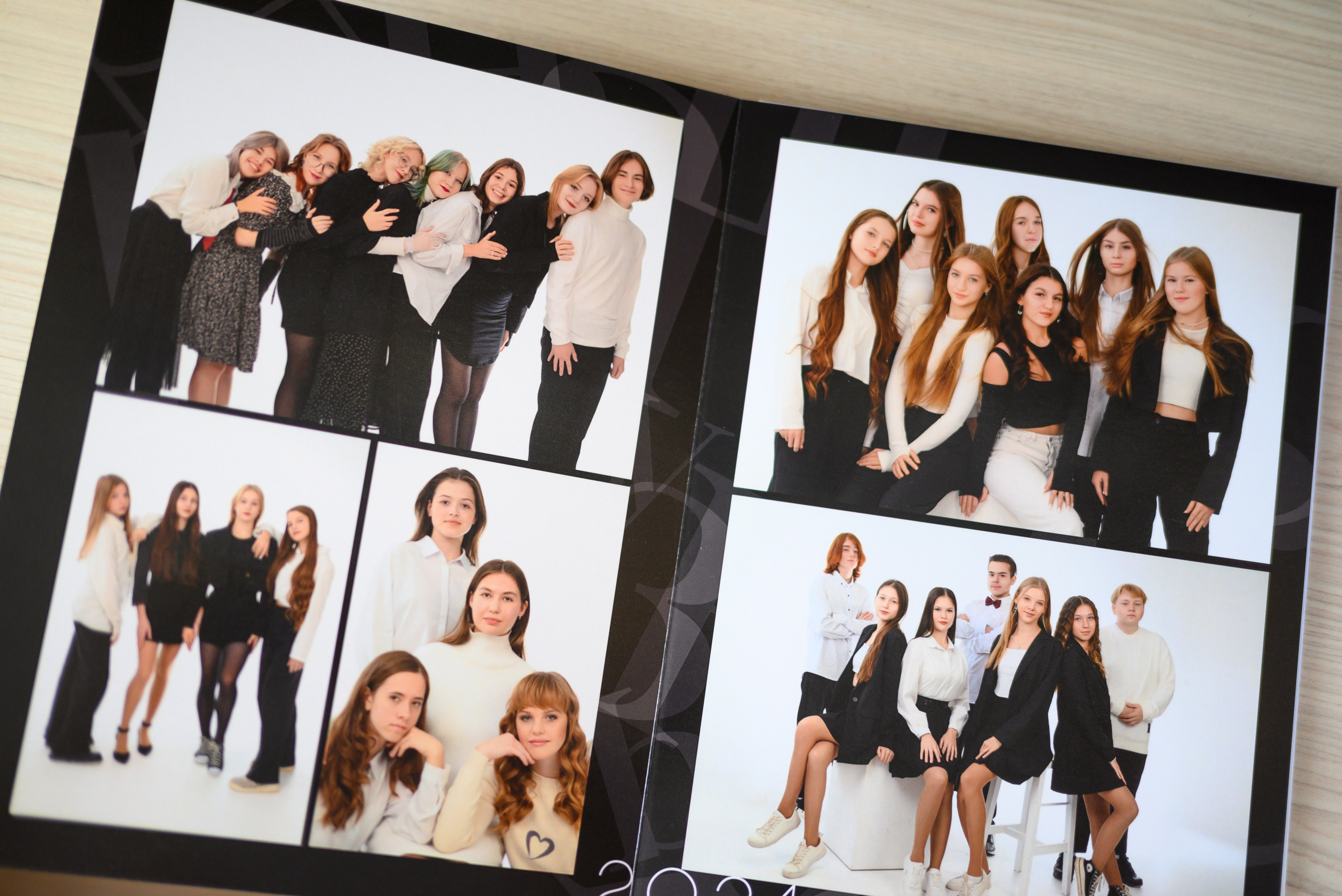 Старшая школа. Альбомы. Современные выпускные альбомы. Воткинск