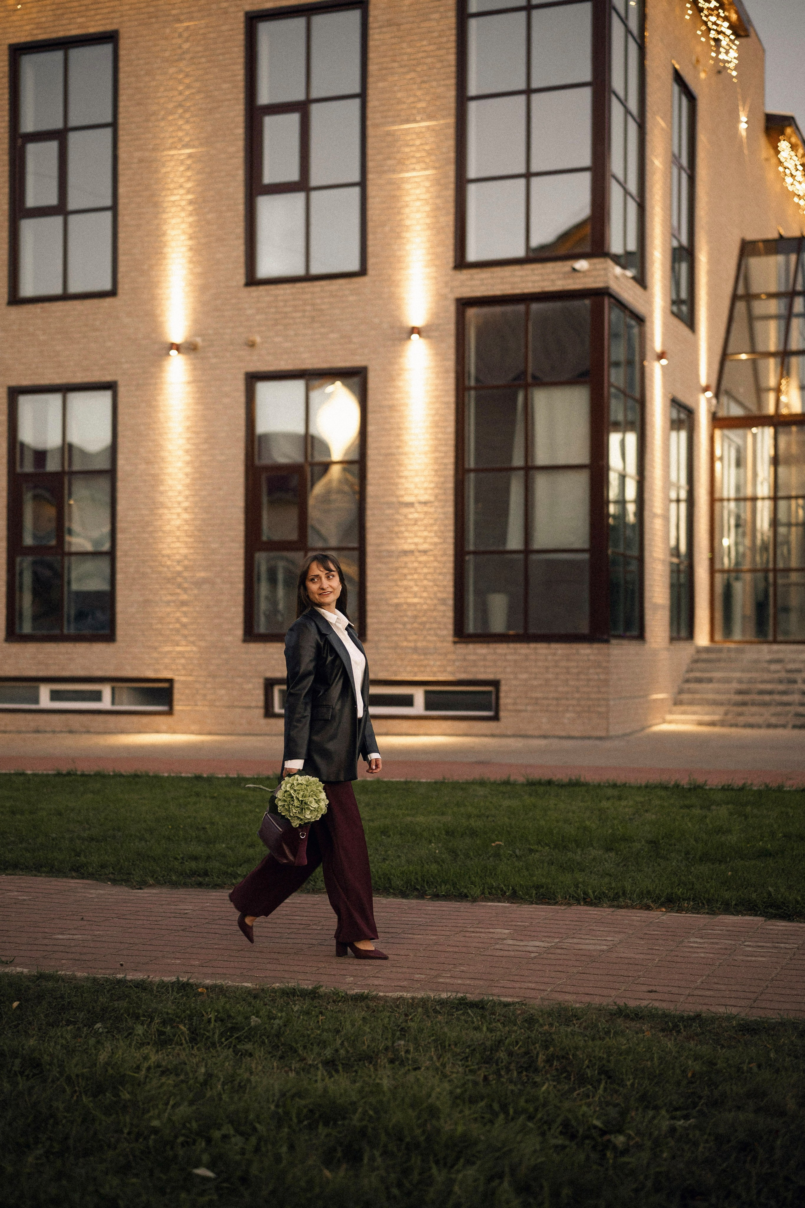 Натали с гортензией. Портретный, семейный и свадебный фотограф в Нарьян-Маре