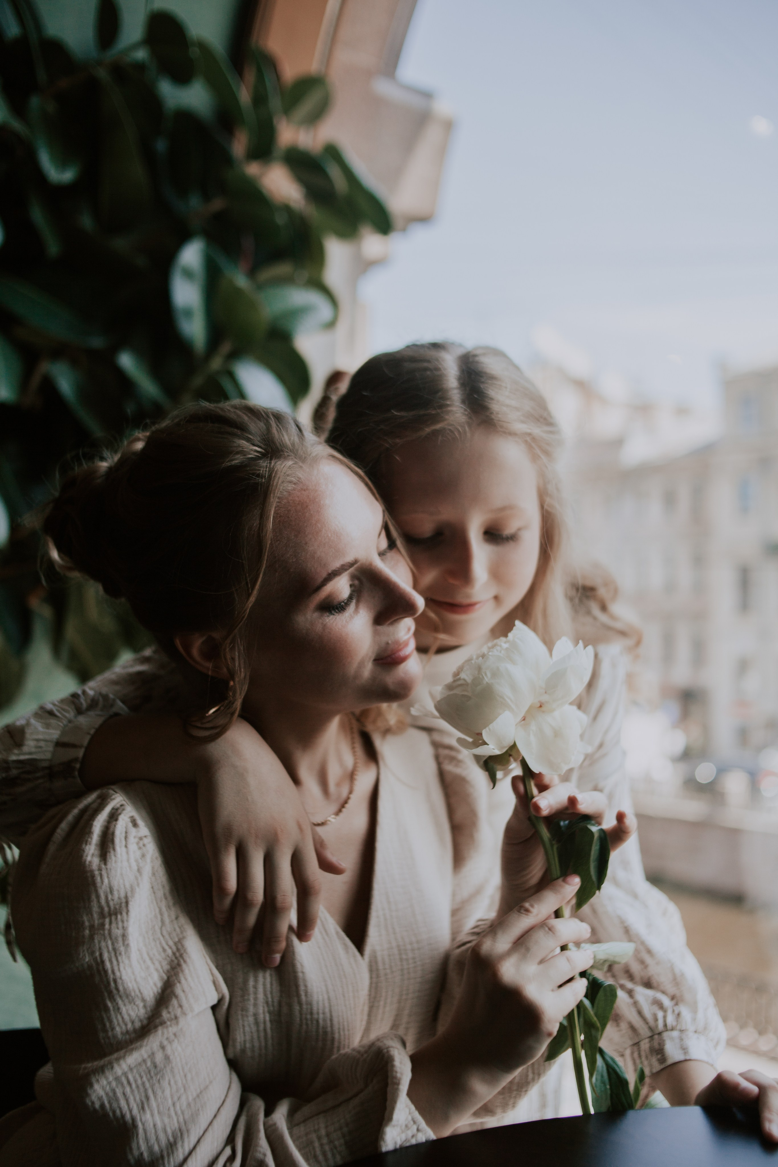 Марина и Милана, прогулка по Петербургу. Семейный фотограф во Всеволожске и Санкт-Петербурге Юлия Капустина