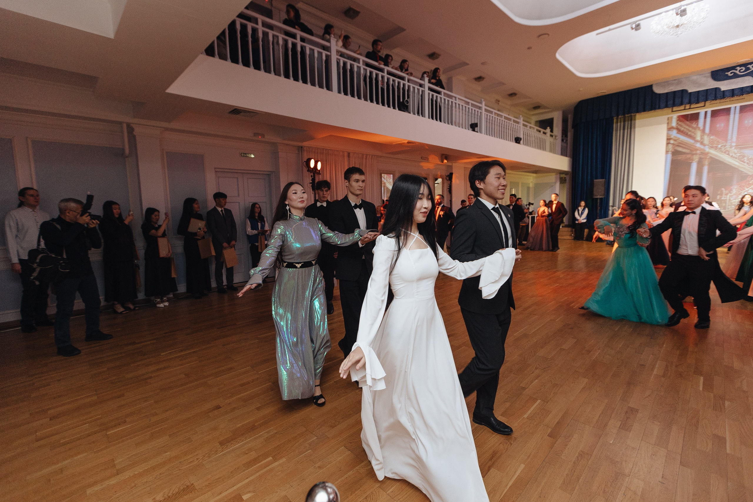 Студенческий бал. Свадебный и семейный фотограф в Улан-Удэ