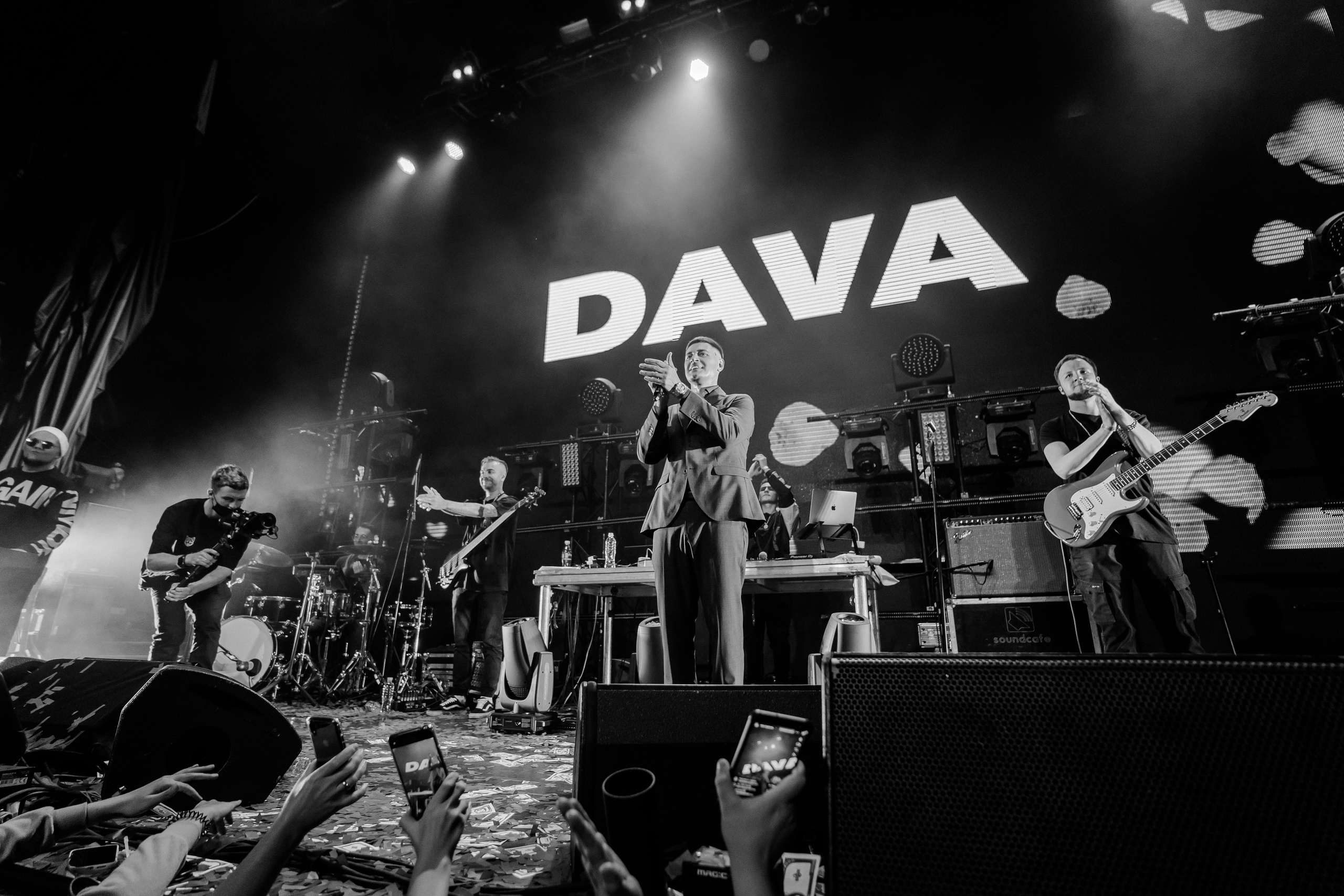 КОНЦЕРТ DAVA В ИЗВЕСТИЯ HALL. Репортажный и свадебный фотограф в Москве