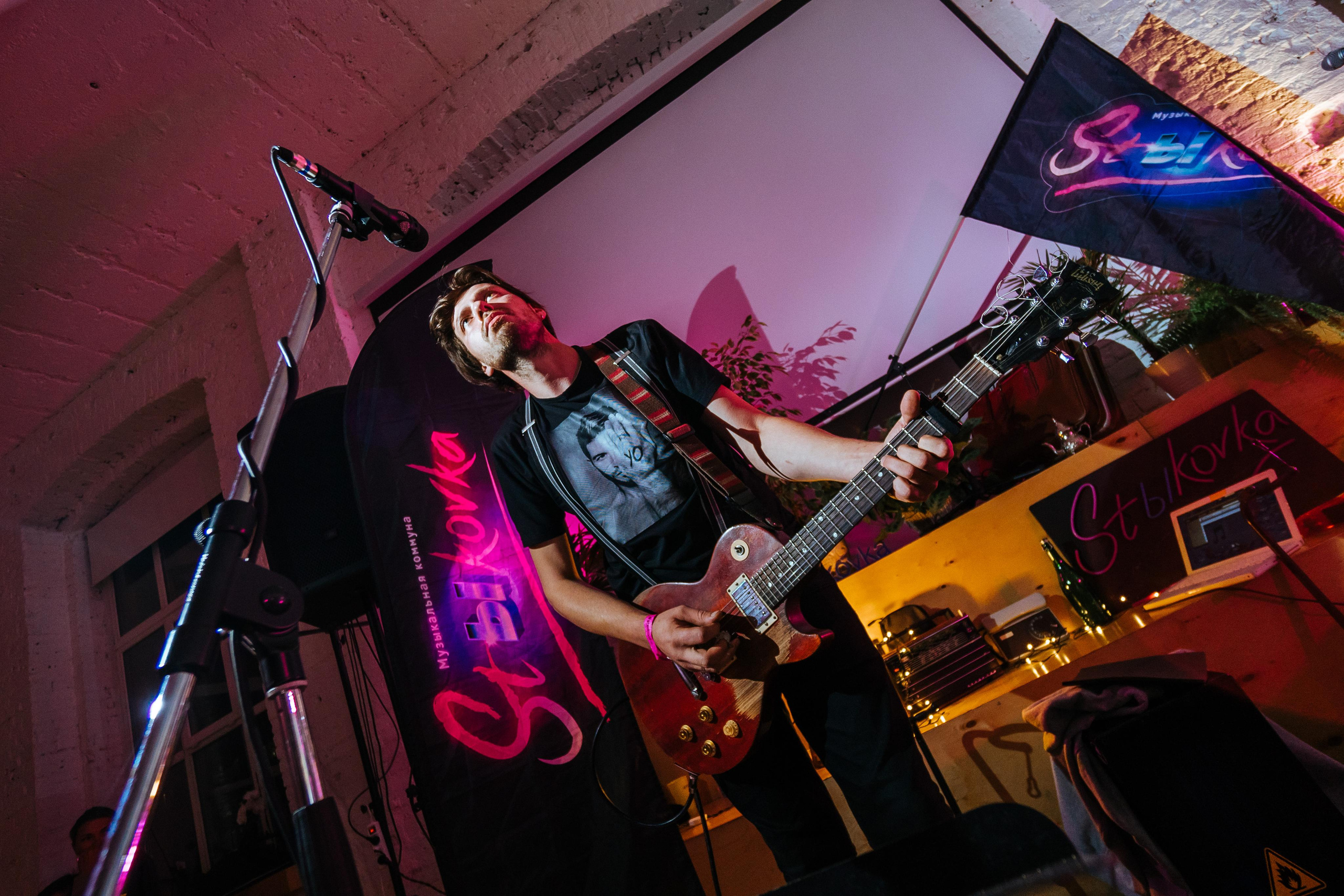 МУЗЫКАЛЬНЫЙ КВАРТИРНИК «СТЫКОВКА». Репортажный и свадебный фотограф в Москве