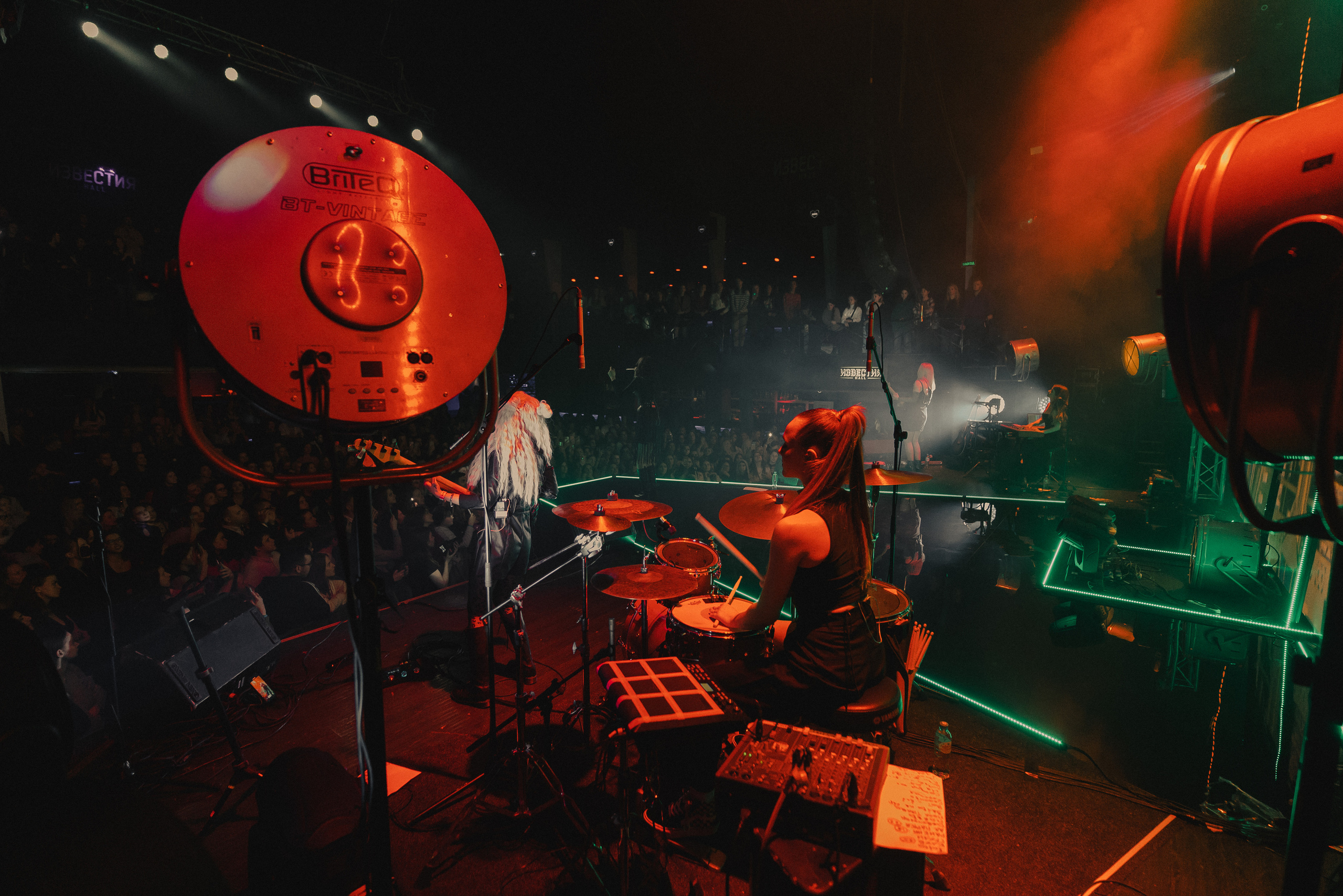 КОНЦЕРТ ASAMMUELL В ИЗВЕСТИЯ HALL. Репортажный и свадебный фотограф в Москве