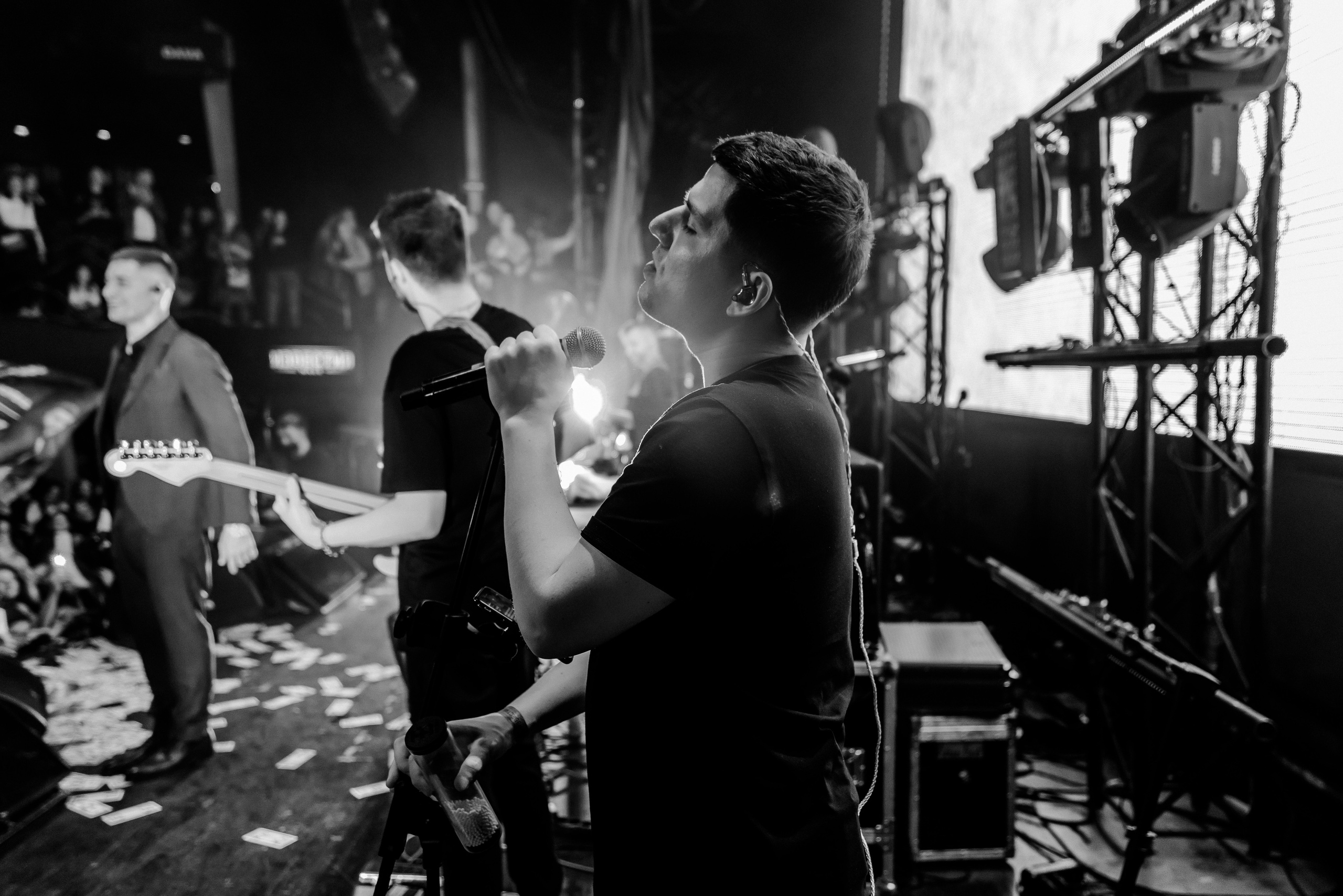 КОНЦЕРТ DAVA В ИЗВЕСТИЯ HALL. Репортажный и свадебный фотограф в Москве