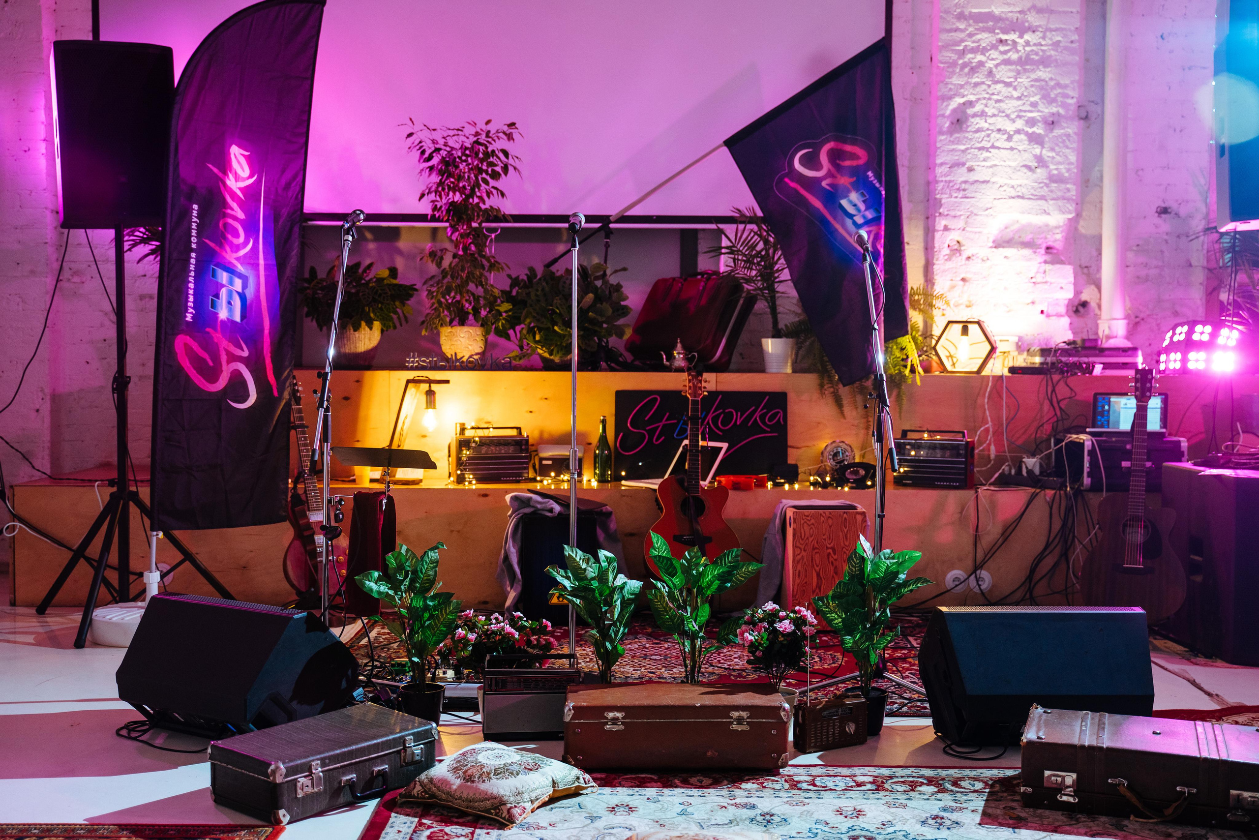 МУЗЫКАЛЬНЫЙ КВАРТИРНИК «СТЫКОВКА». Репортажный и свадебный фотограф в Москве