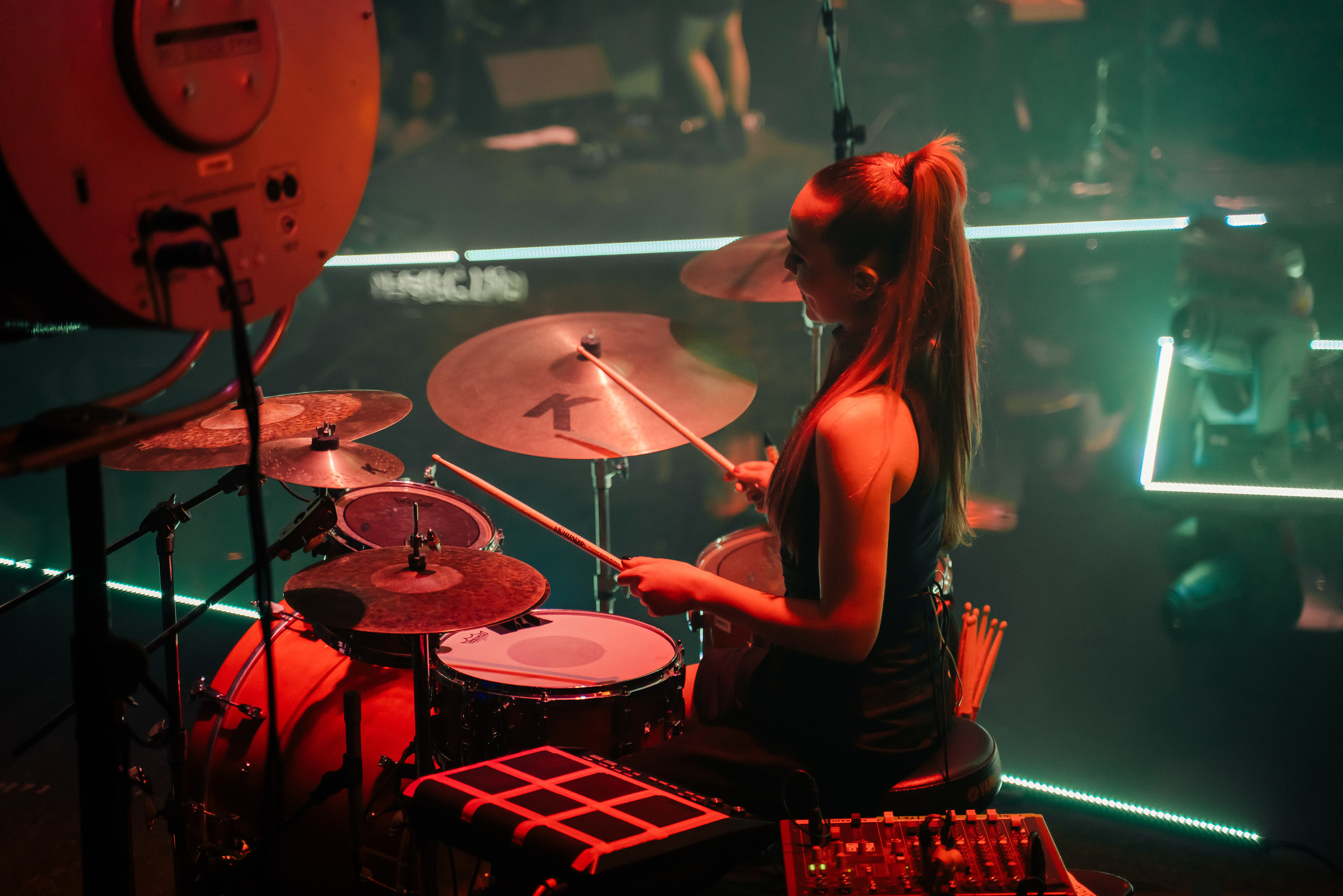 КОНЦЕРТ ASAMMUELL В ИЗВЕСТИЯ HALL. Репортажный и свадебный фотограф в Москве