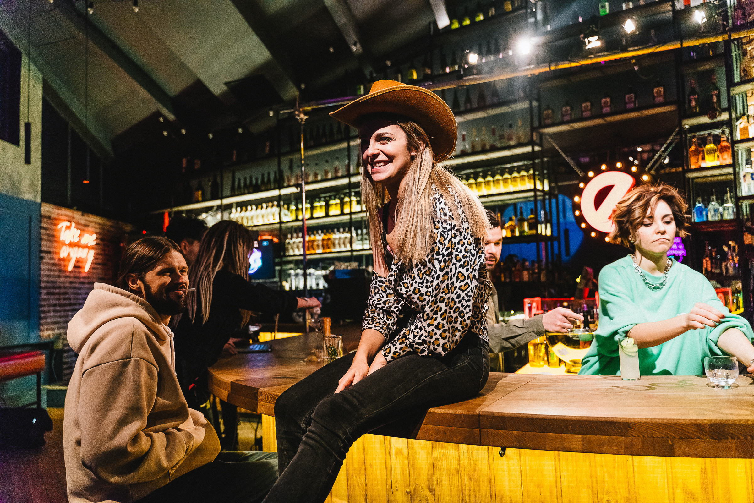 БЭКСТЕЙДЖ ШОУ «БАР В БОЛЬШОМ ГОРОДЕ». Репортажный и свадебный фотограф в Москве
