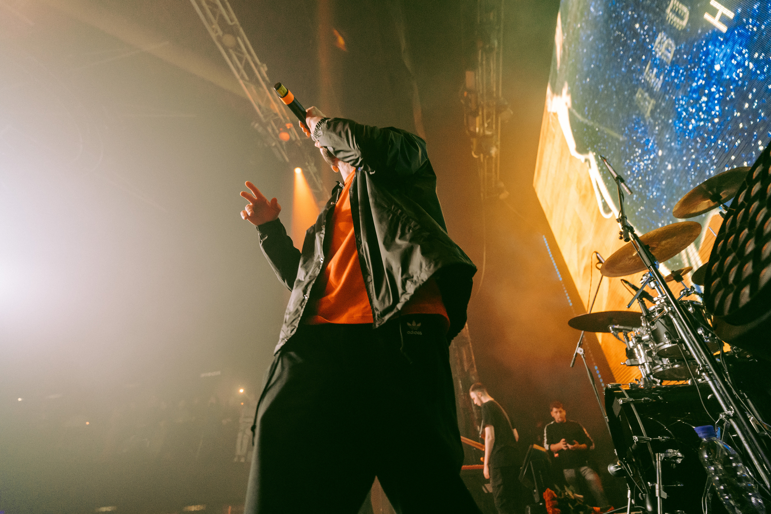 КОНЦЕРТ IDRIS & LEOS В ИЗВЕСТИЯ HALL. Репортажный и свадебный фотограф в Москве