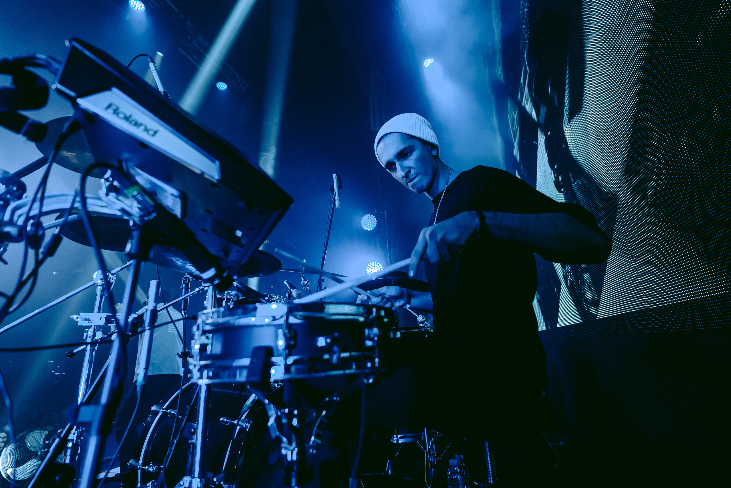 КОНЦЕРТ IDRIS & LEOS В ИЗВЕСТИЯ HALL. Репортажный и свадебный фотограф в Москве