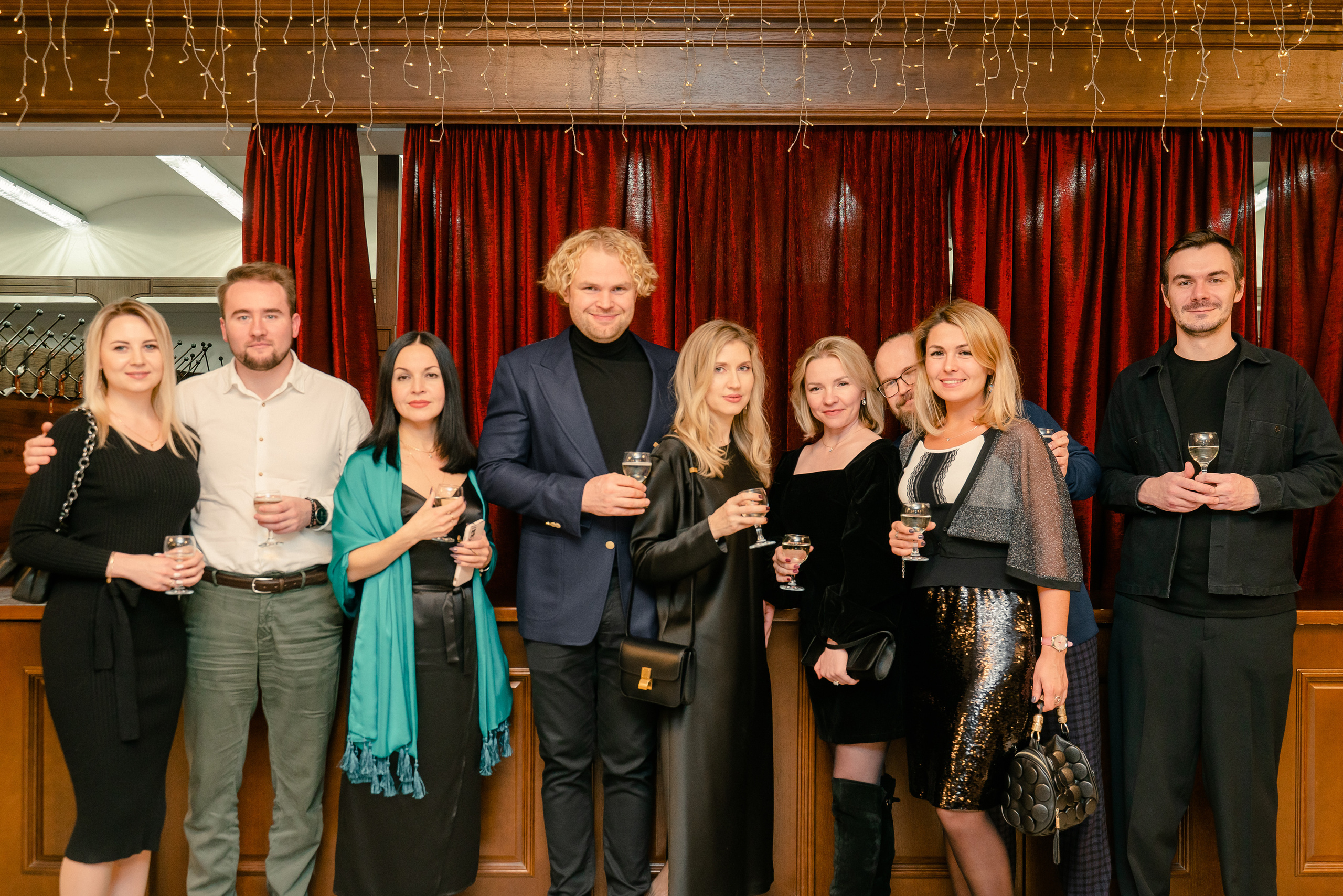 РЕПОРТАЖ С ОТКРЫТИЯ МЮЗИКЛА «АННА КАРЕНИНА». Репортажный и свадебный фотограф в Москве