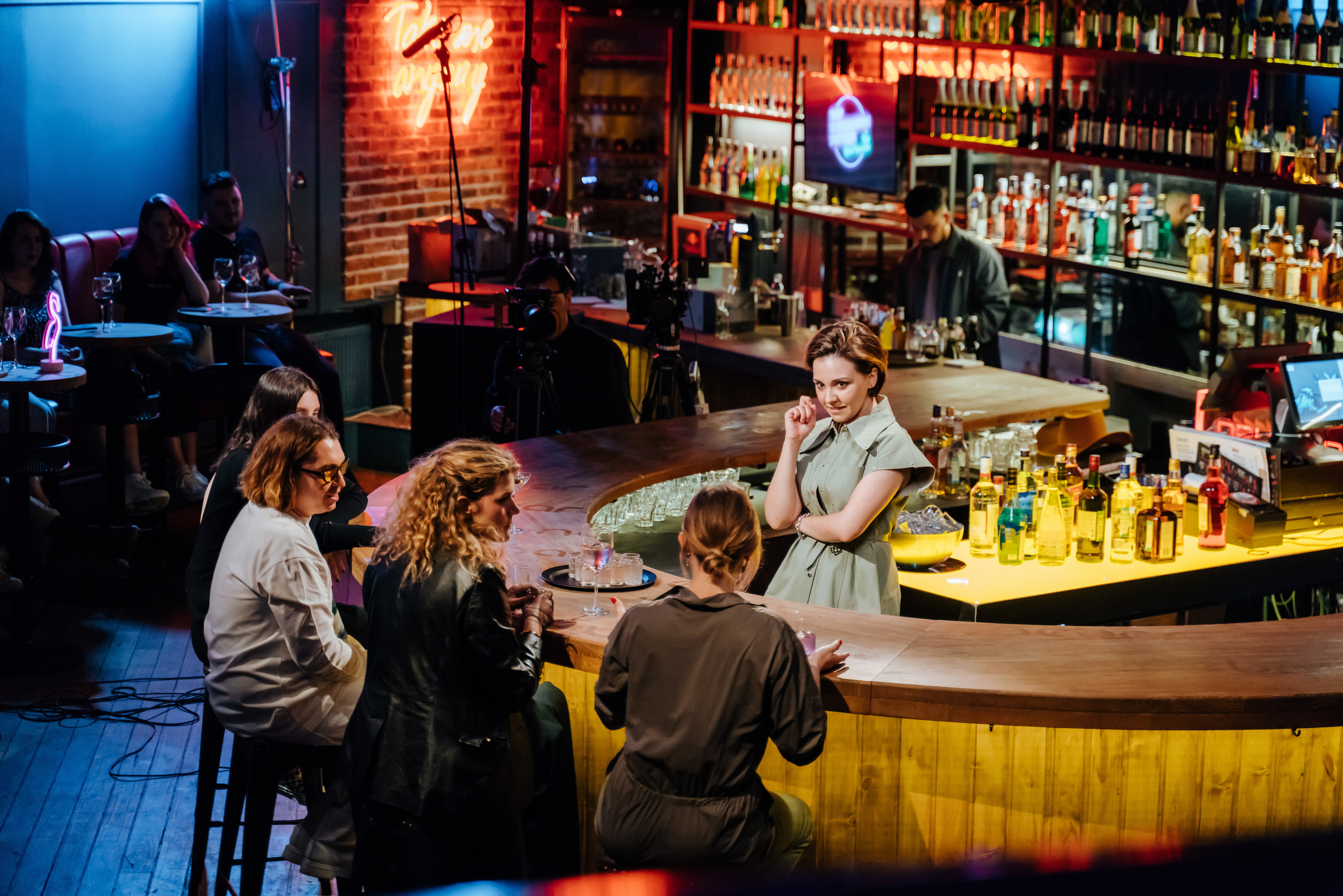 БЭКСТЕЙДЖ ШОУ «БАР В БОЛЬШОМ ГОРОДЕ». Репортажный и свадебный фотограф в Москве