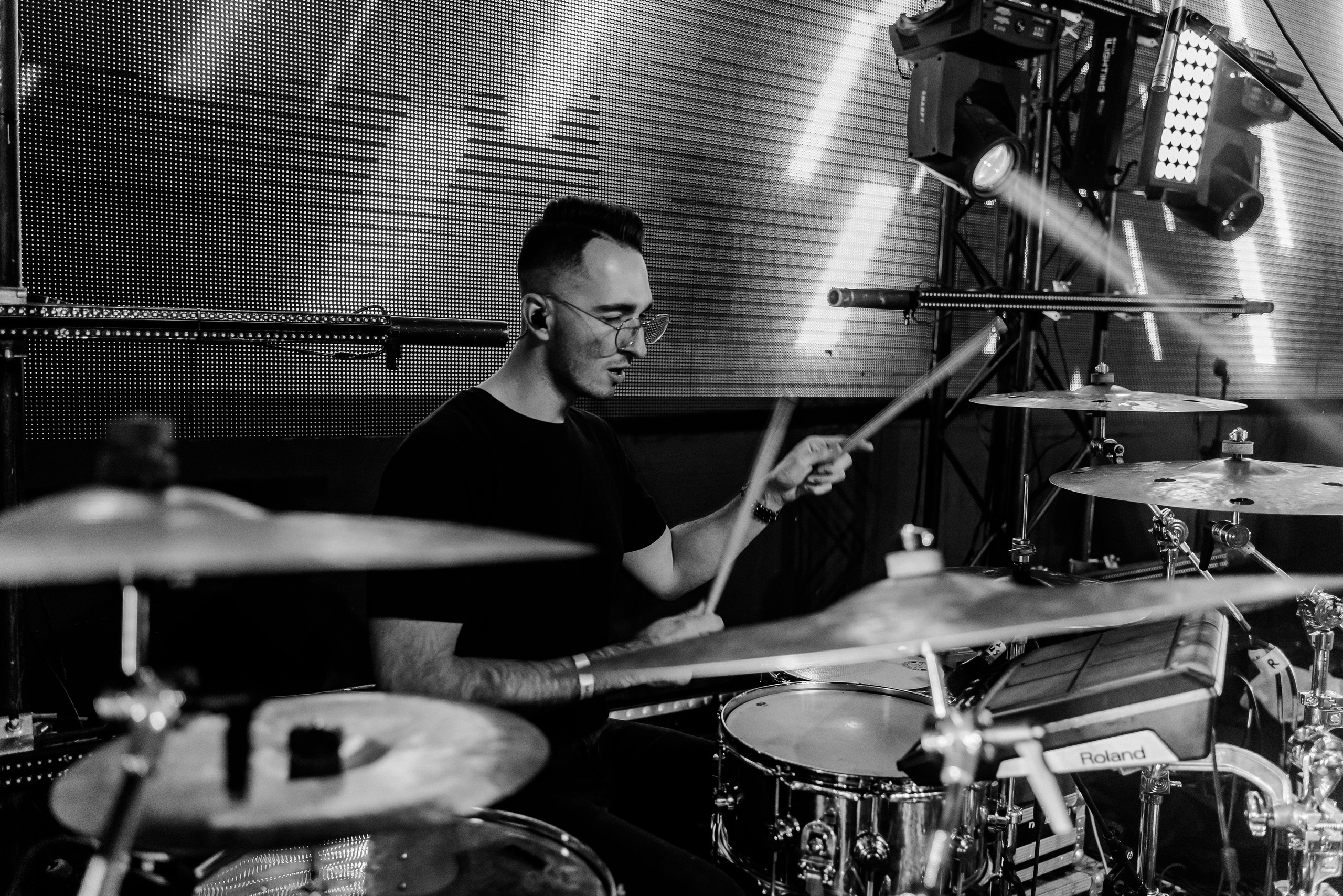 КОНЦЕРТ DAVA В ИЗВЕСТИЯ HALL. Репортажный и свадебный фотограф в Москве