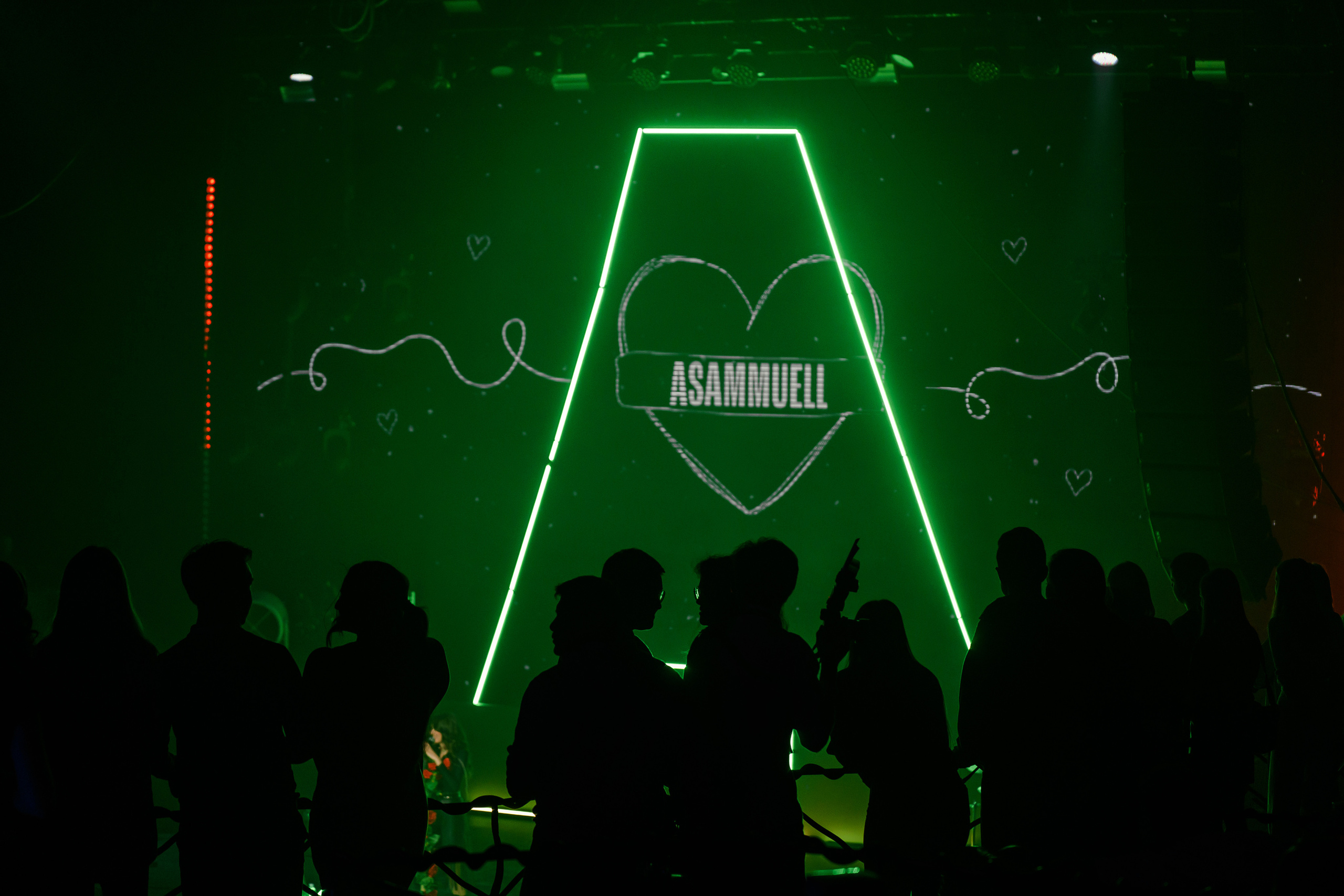 КОНЦЕРТ ASAMMUELL В ИЗВЕСТИЯ HALL. Репортажный и свадебный фотограф в Москве