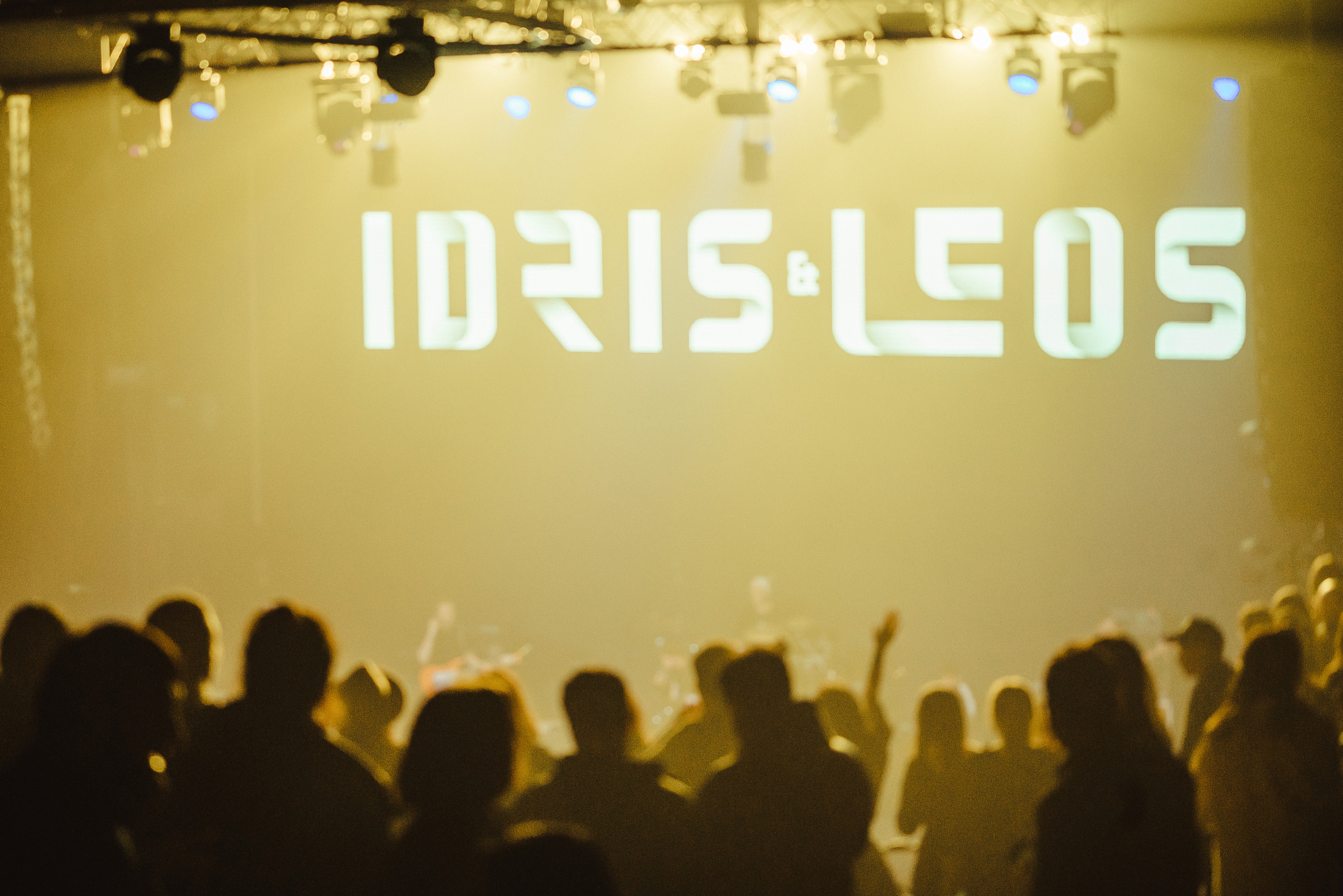 КОНЦЕРТ IDRIS & LEOS В ИЗВЕСТИЯ HALL. Репортажный и свадебный фотограф в Москве