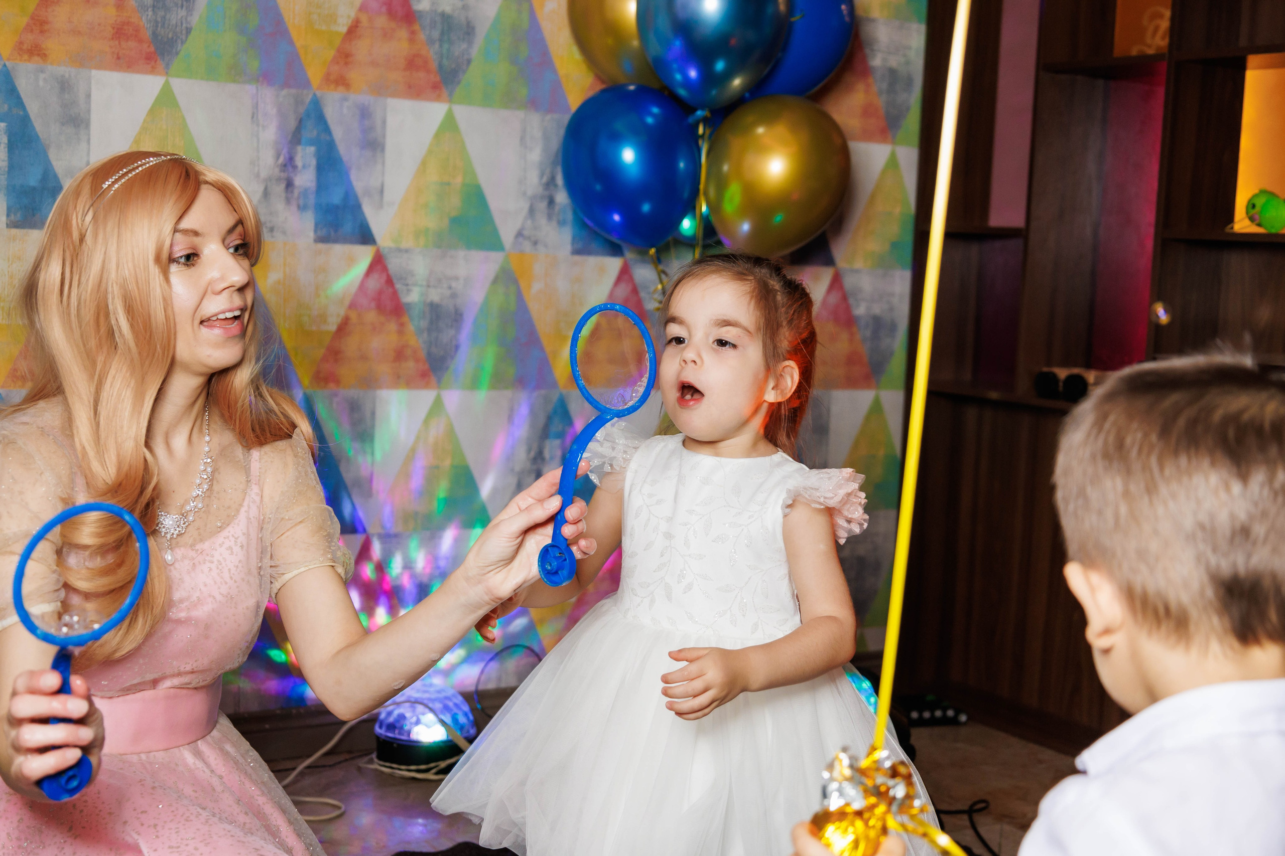 День рождения в ресторане. Фотограф в Москве Дмитрий Емельянов