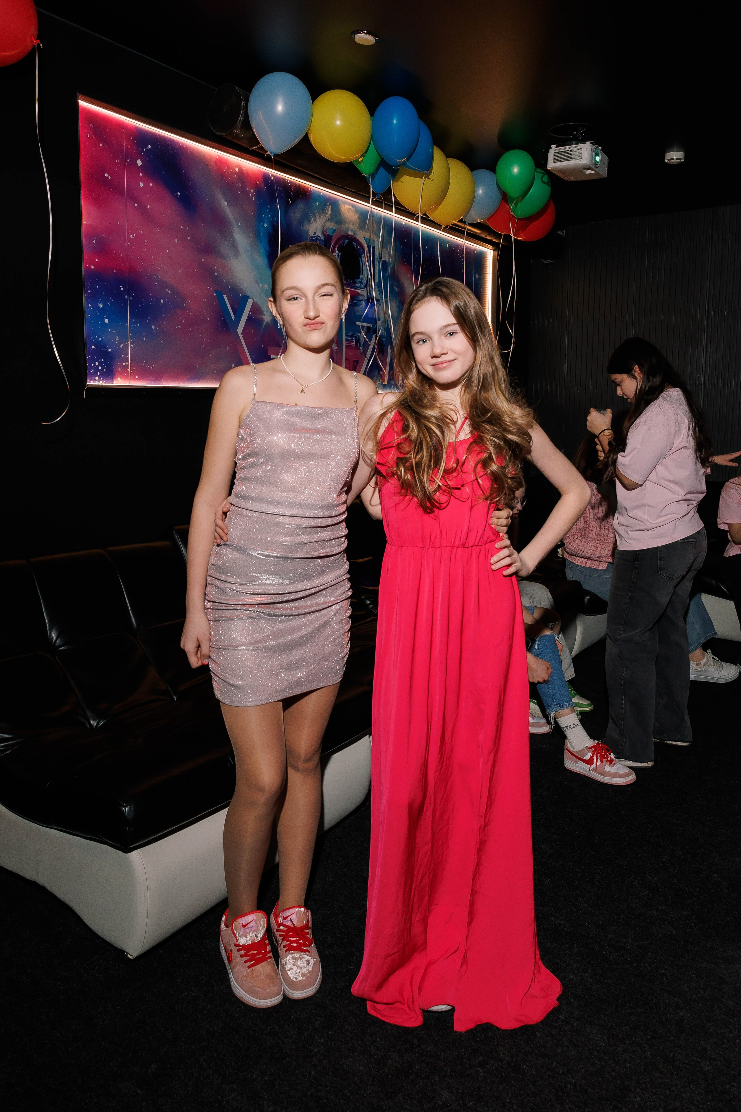 День Рождения в караоке. Фотограф в Москве Дмитрий Емельянов