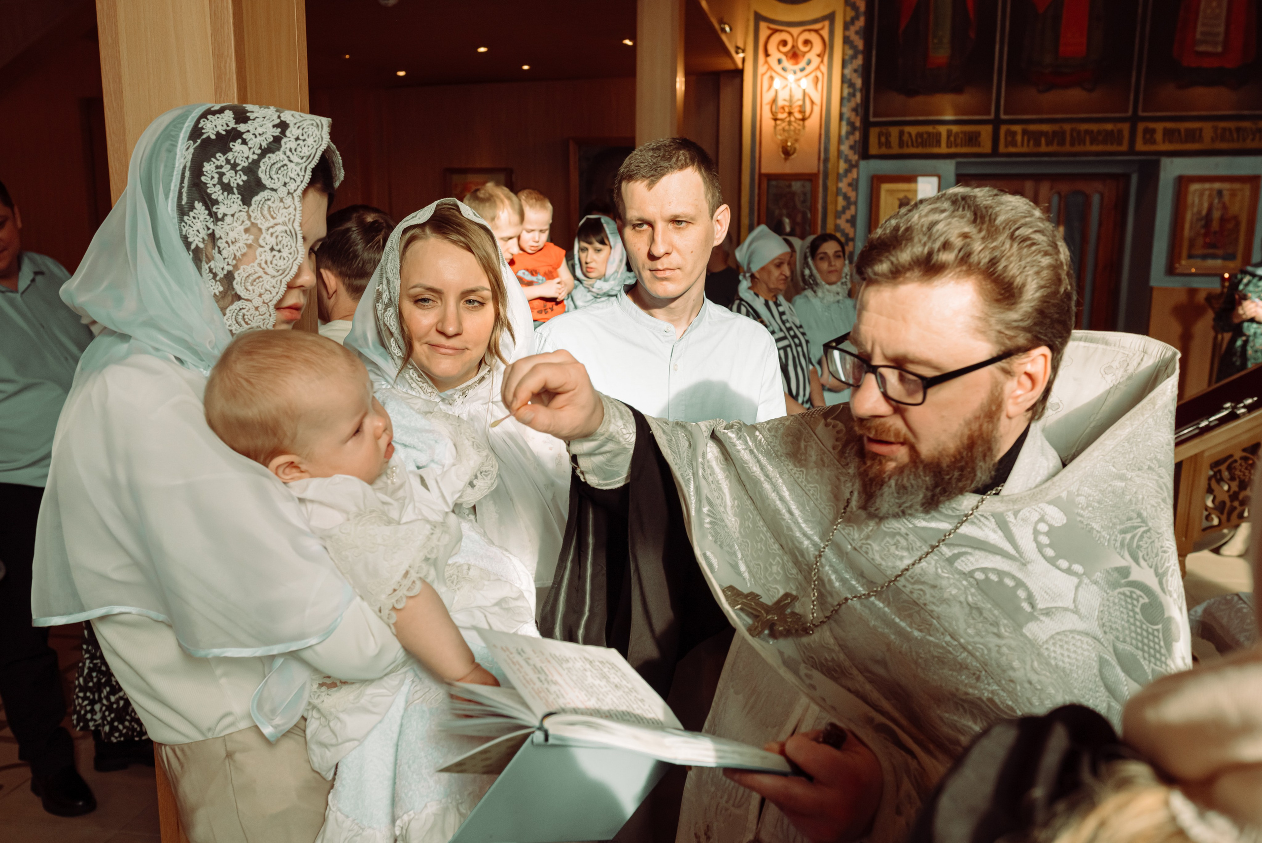 Крещение Амелии. Фотограф новорожденных в Норильске Виктория Шагалиева