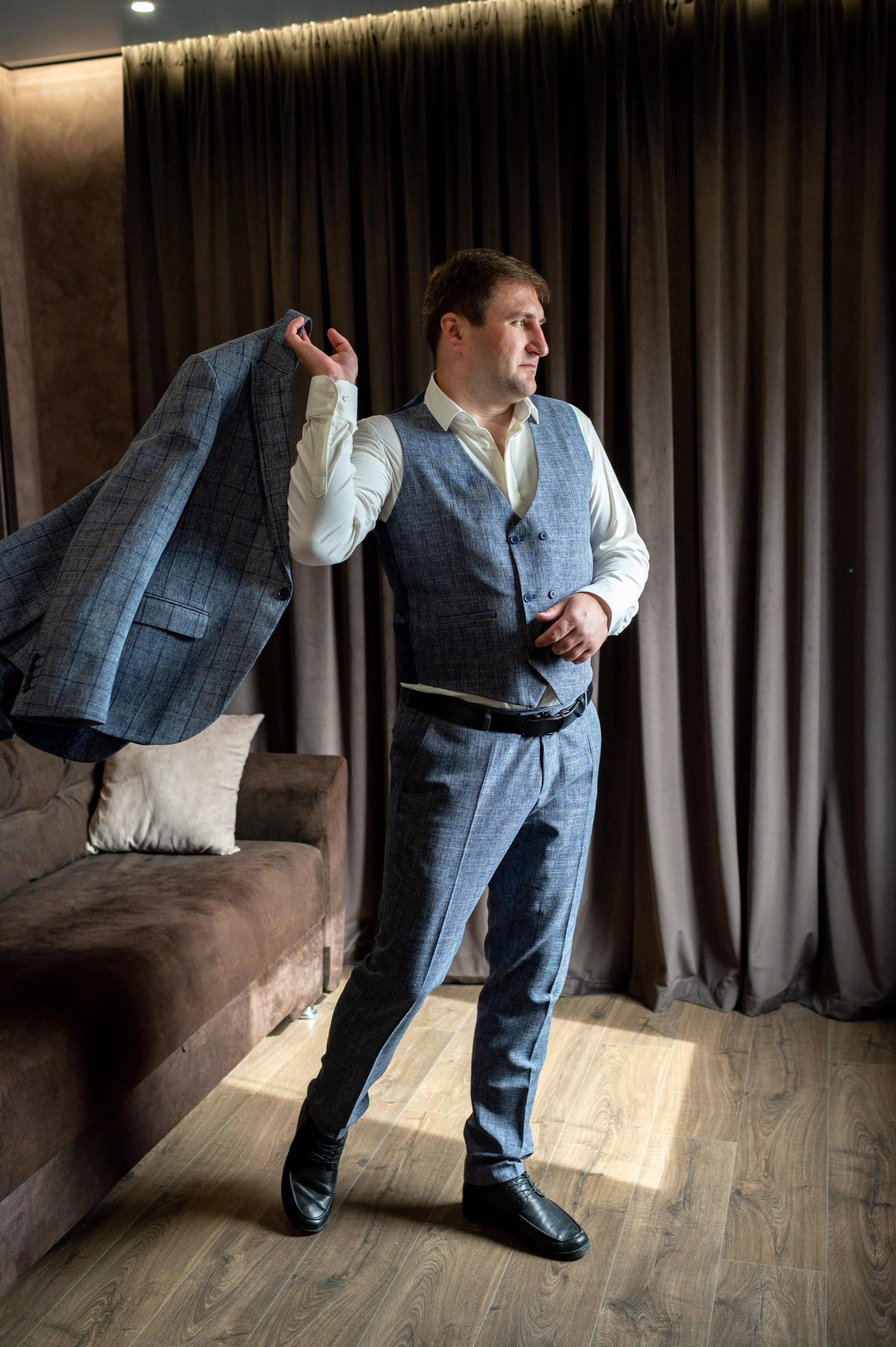 Анастасия и Игорь (фотосессия во Втором Дворце Бракосочетания, Польский сад, здание городской Ратуши). Портретный, семейный и свадебный фотограф в Санкт-Петербурге и в Пушкине Ширяев Денис