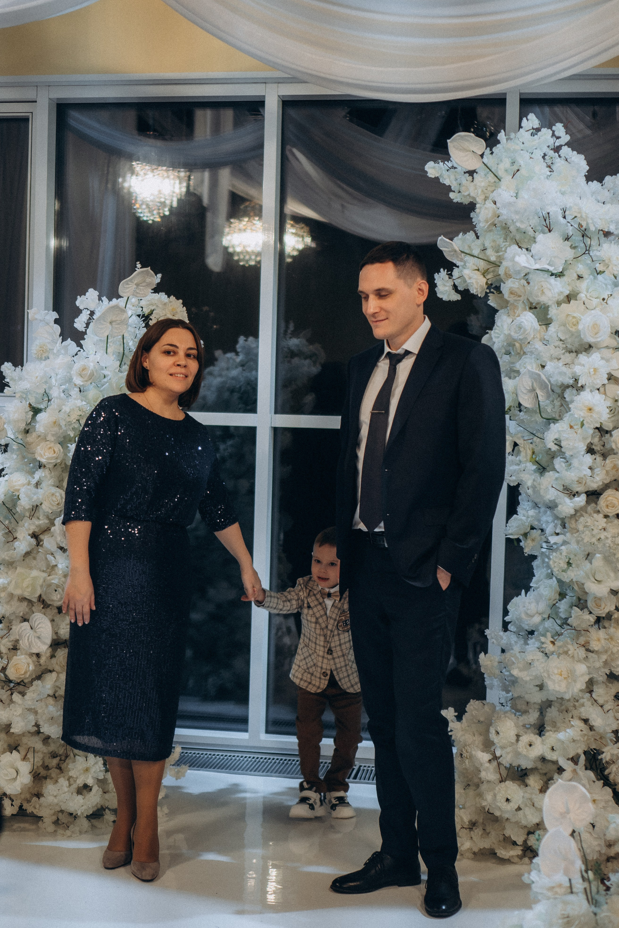 СВАДЕБНАЯ СЬЕМКА СБОРОВ В ОТЕЛЕ И ВЫЕЗД НА ЦЕРЕМОНИЮ (СНЯТО В СИБИРЕ В НИЖНЕВАРТОВСКЕ). Профессиональный фотограф, Санкт-Петербург — Виктория Богомолова