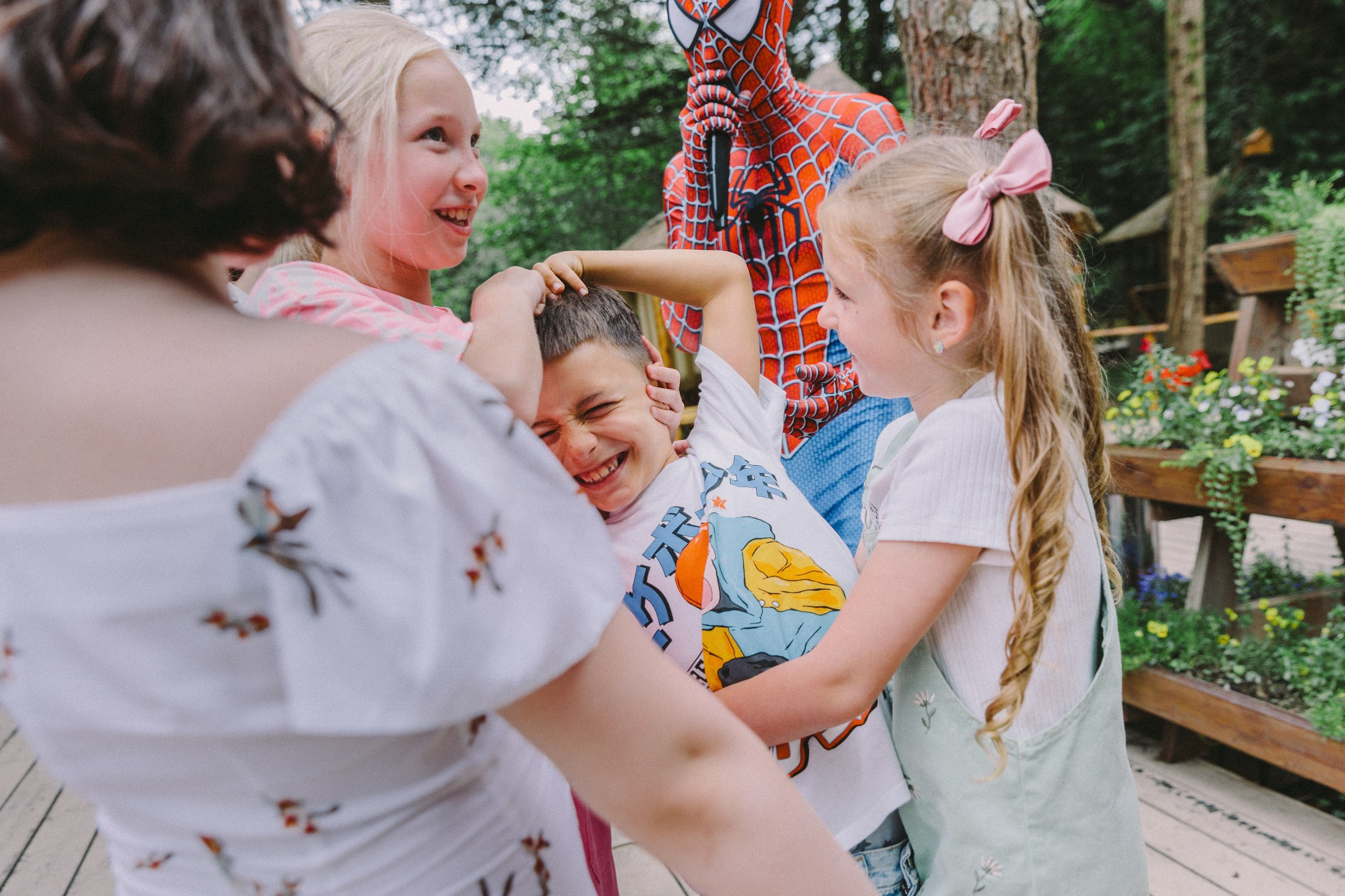 Фотограф на день рождения — ресторан Форест. Свадебный фотограф в Абхазии, Сухум, Гагра, Сочи